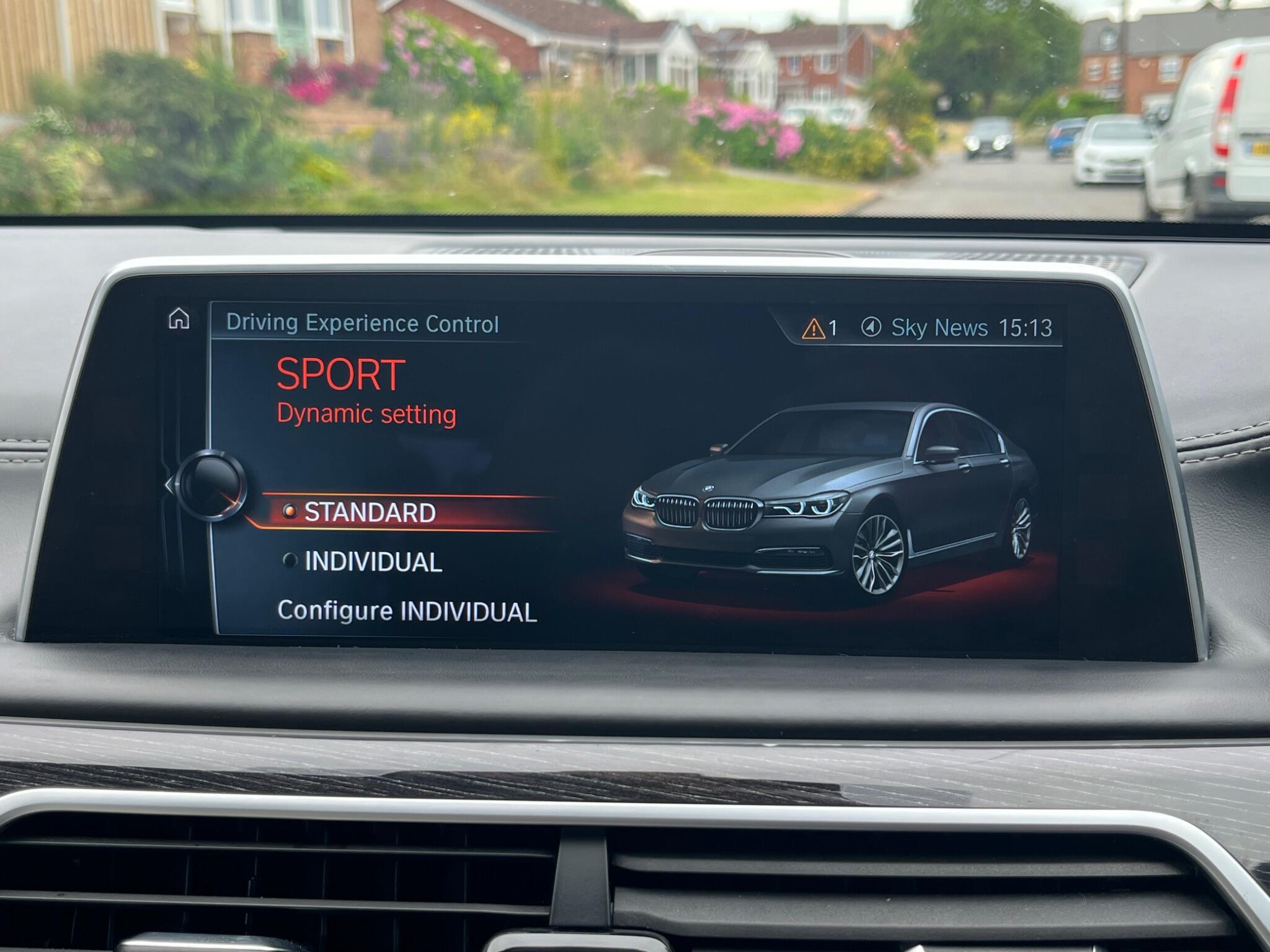 BMW 7 Series - Image 43