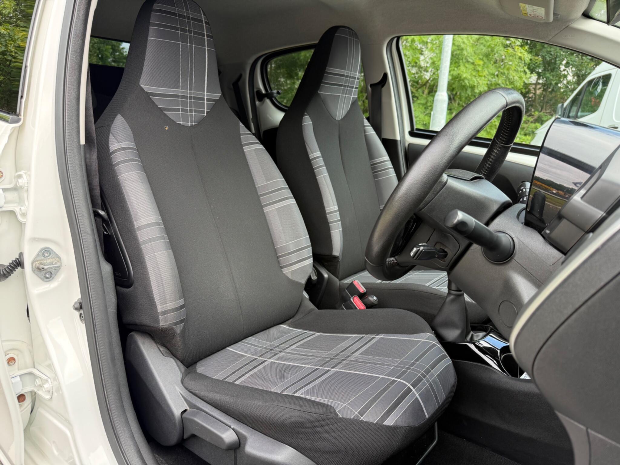 Peugeot 108 - Image 10