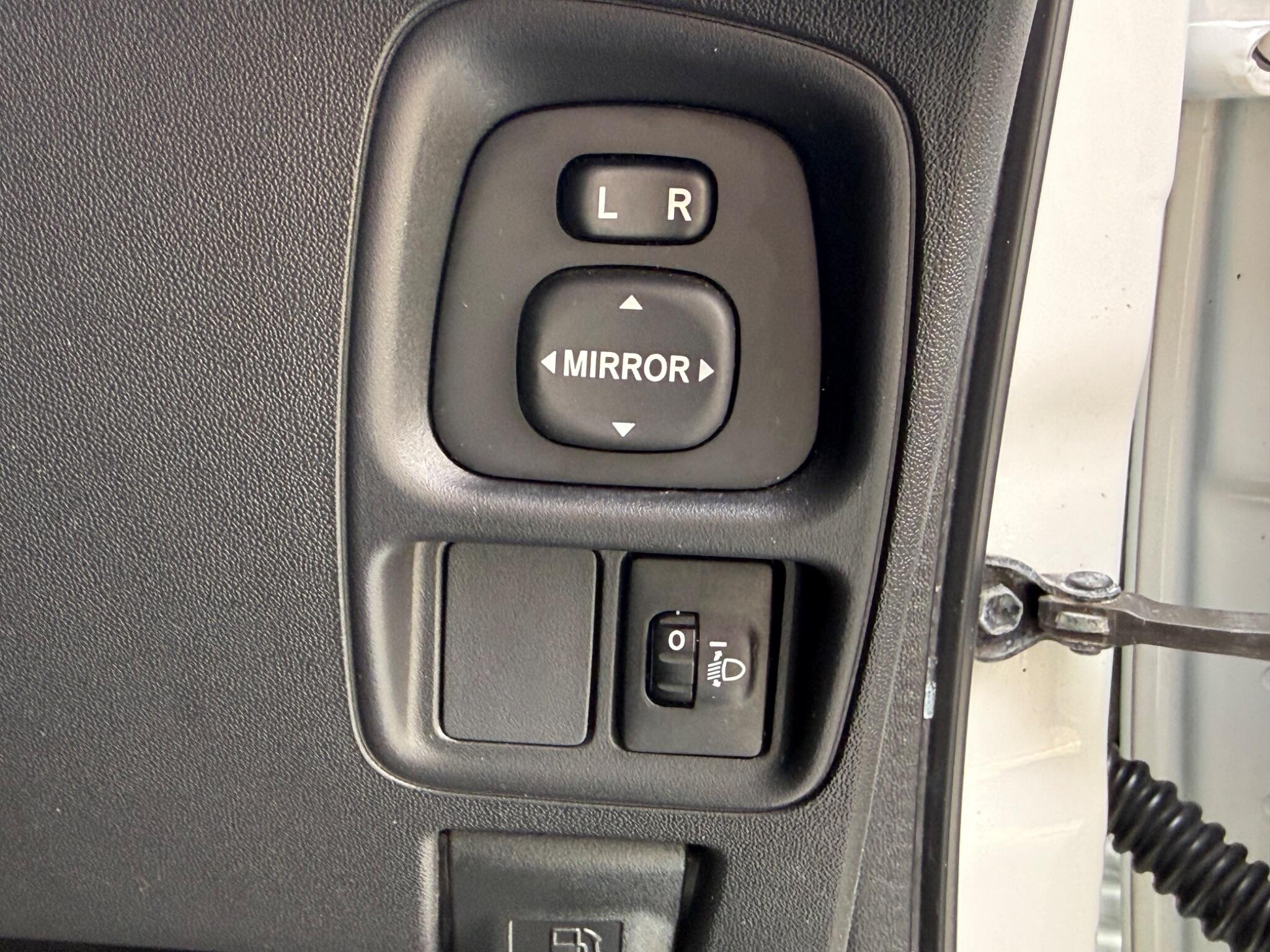 Peugeot 108 - Image 13