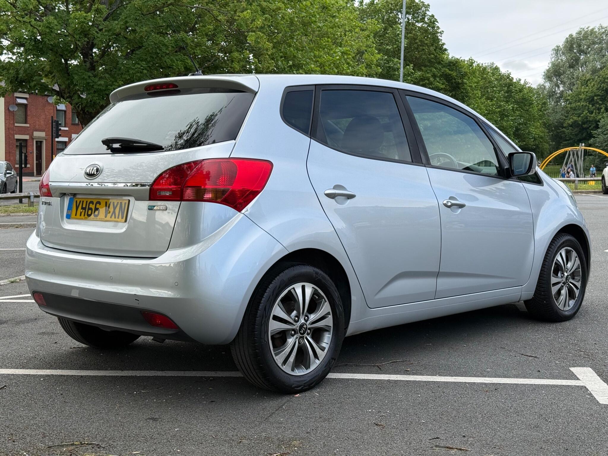 Kia Venga - Image 8