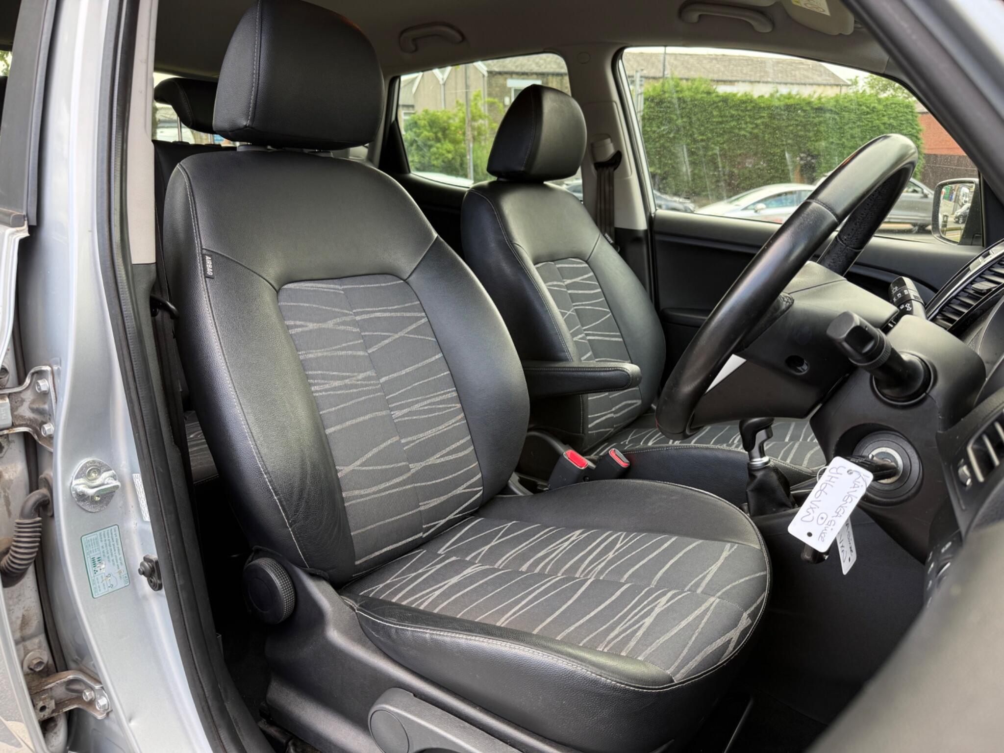 Kia Venga - Image 14