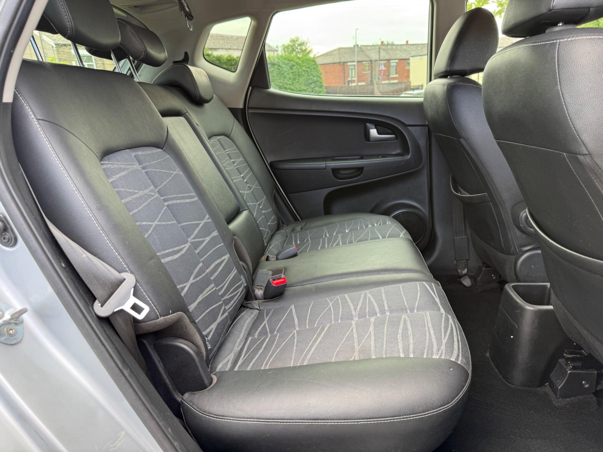 Kia Venga - Image 16