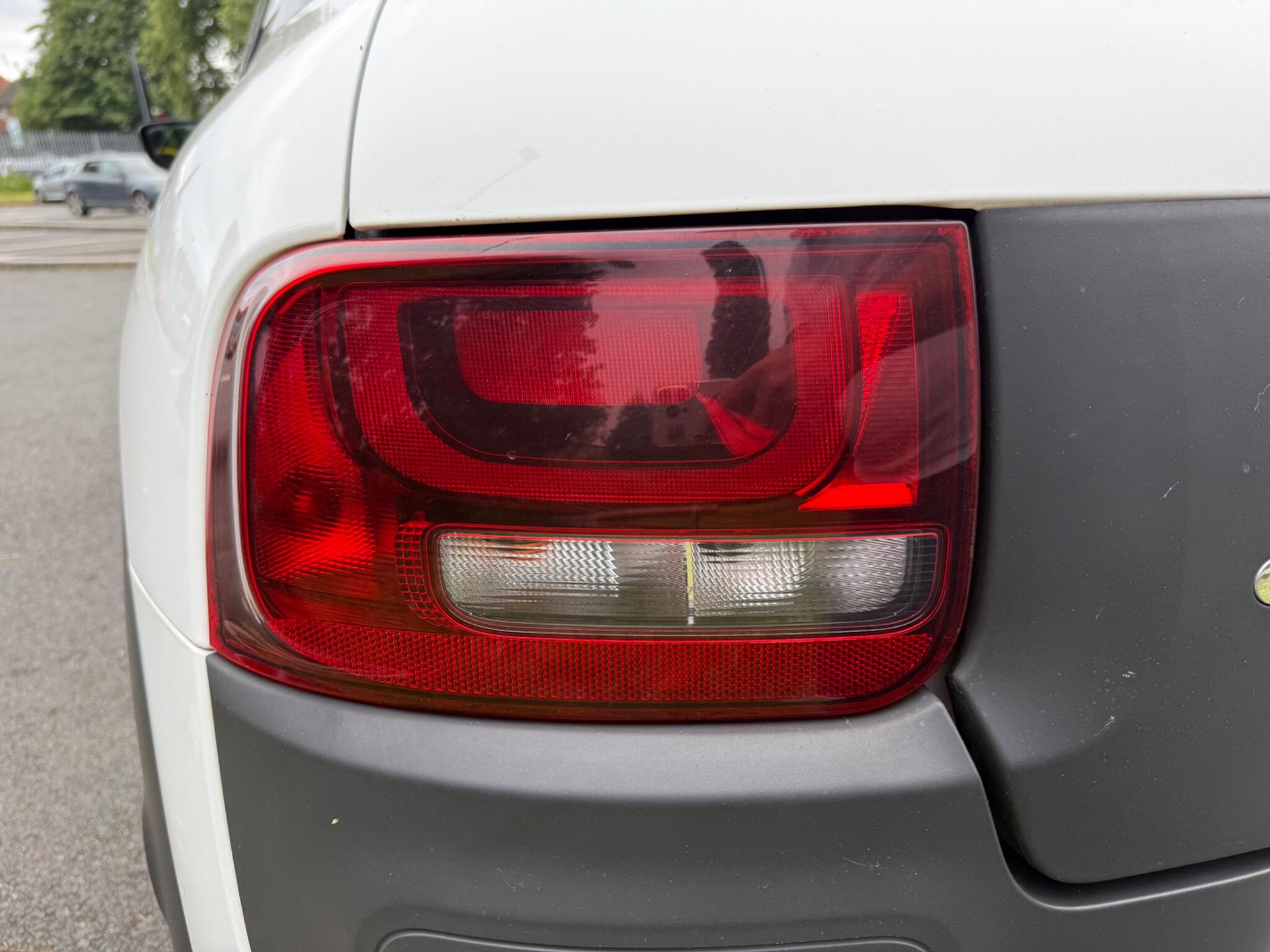 Citroen C4 Cactus - Image 18