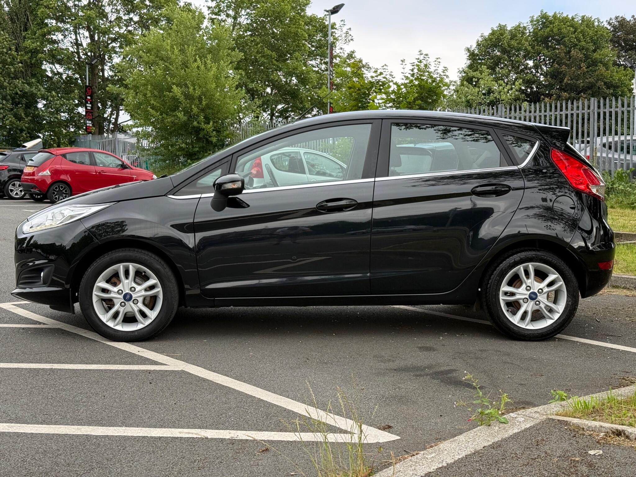 Ford Fiesta - Image 5