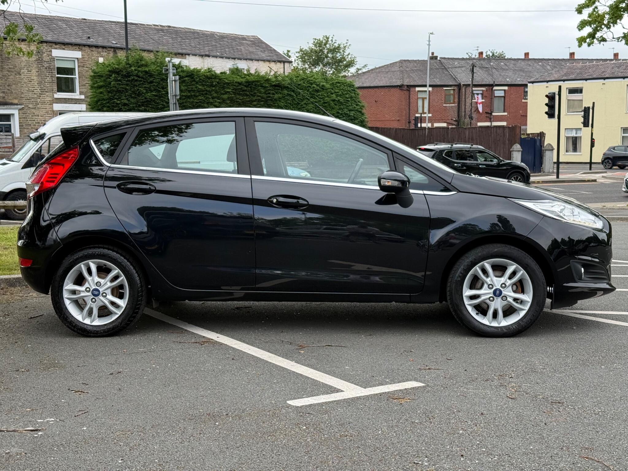 Ford Fiesta - Image 7