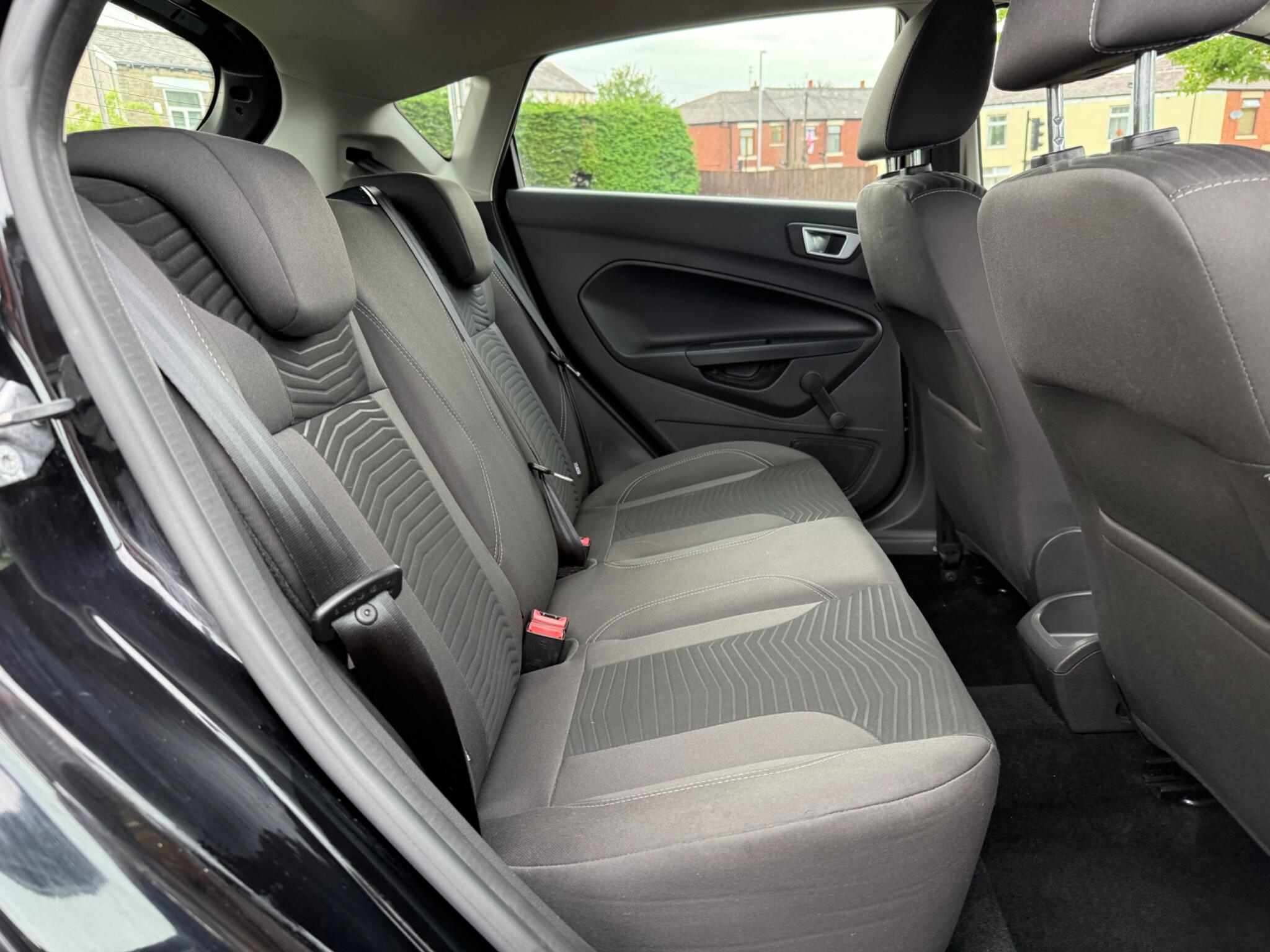 Ford Fiesta - Image 16