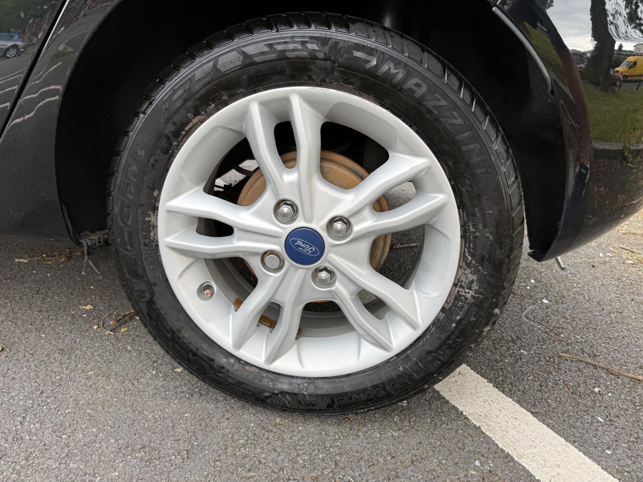 Ford Fiesta - Image 25