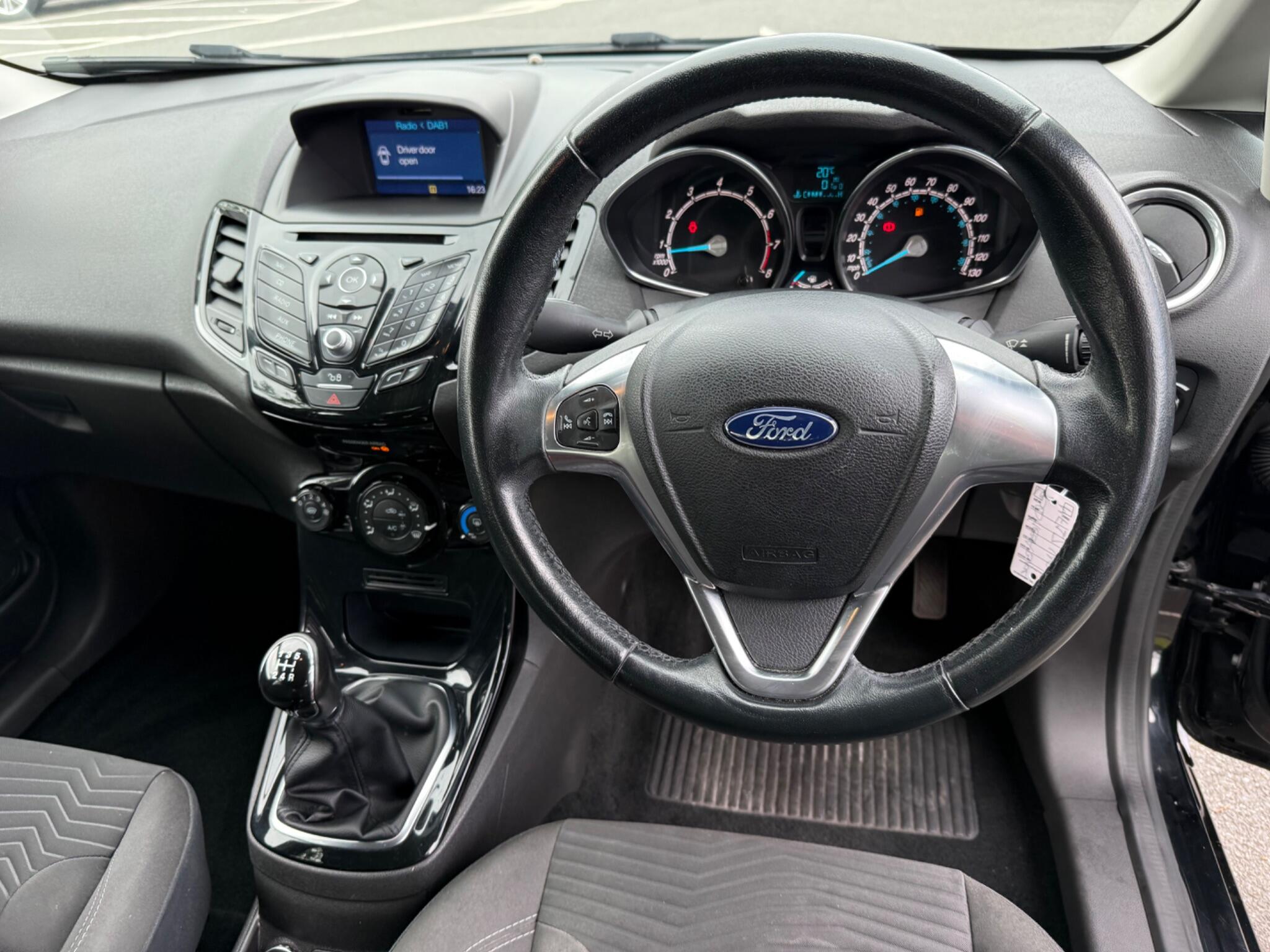 Ford Fiesta - Image 35