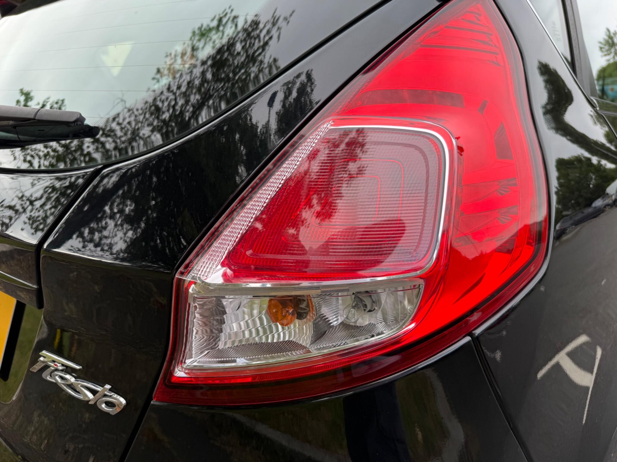 Ford Fiesta - Image 36