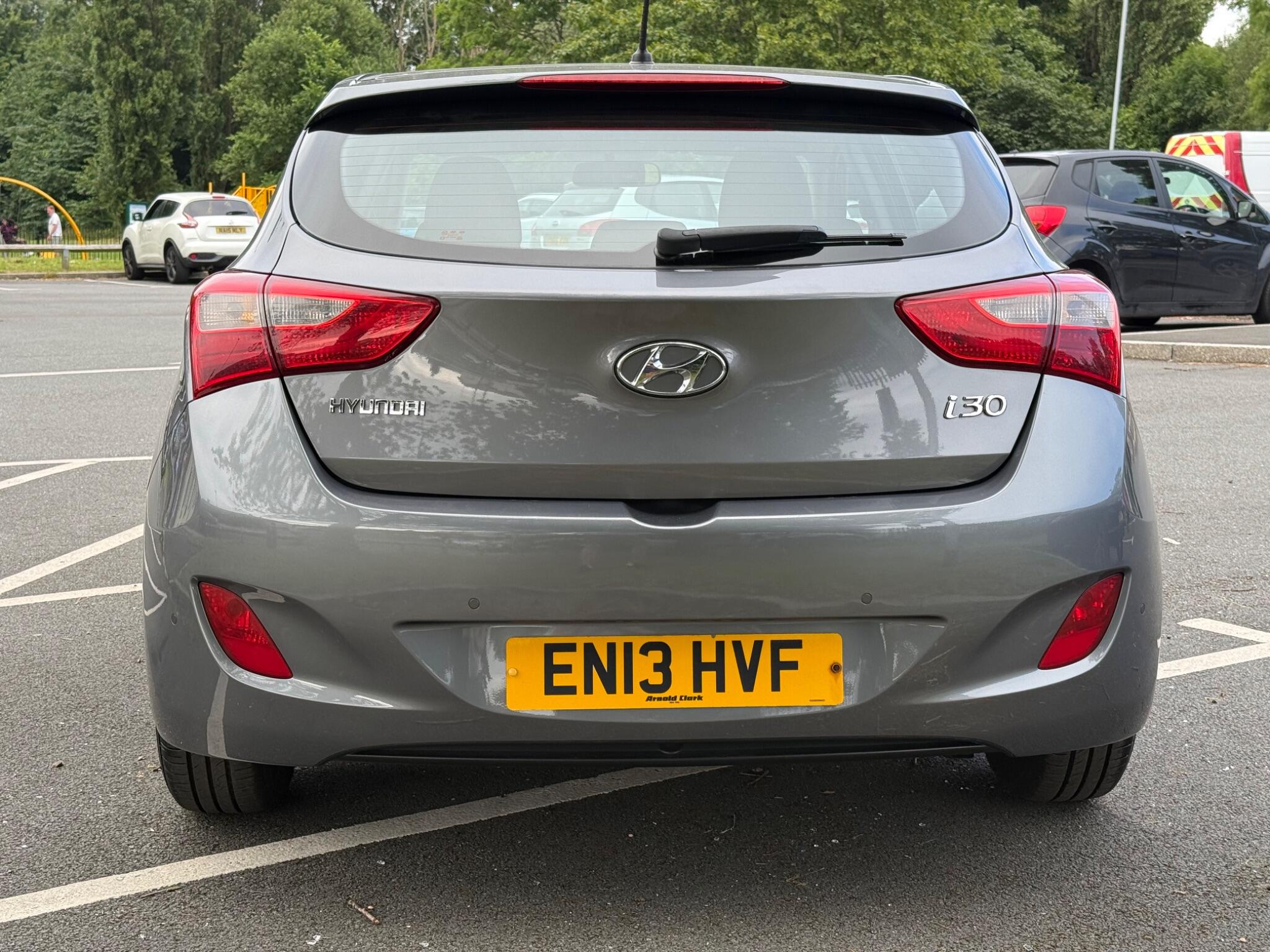 Hyundai i30 - Image 10