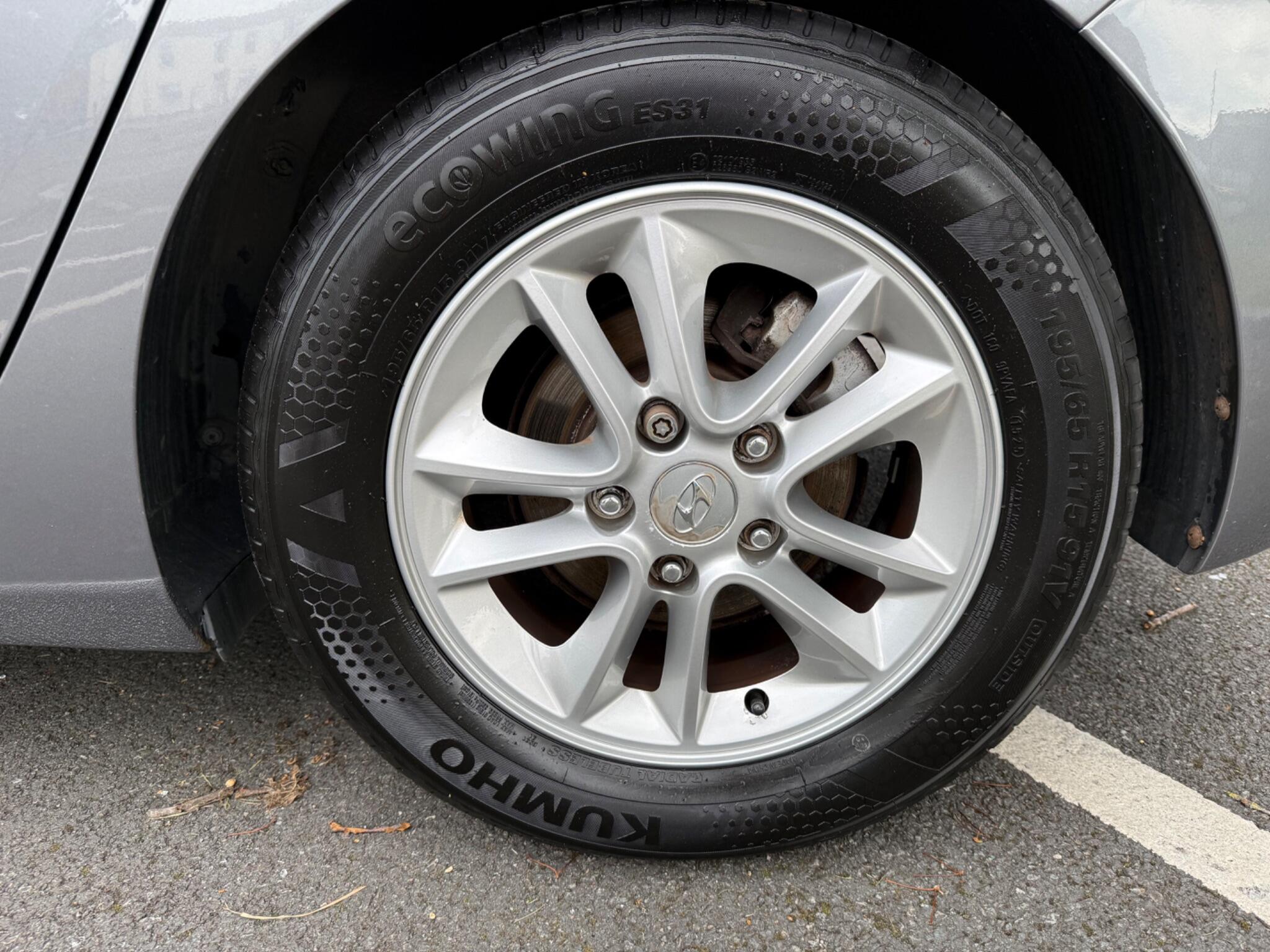 Hyundai i30 - Image 17