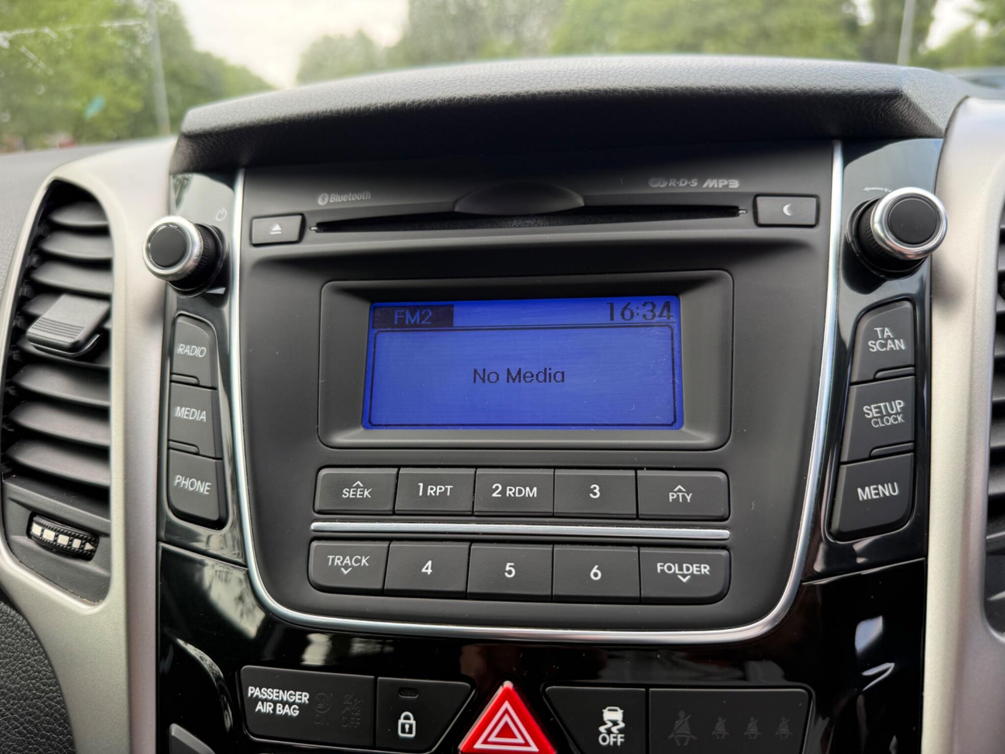 Hyundai i30 - Image 31