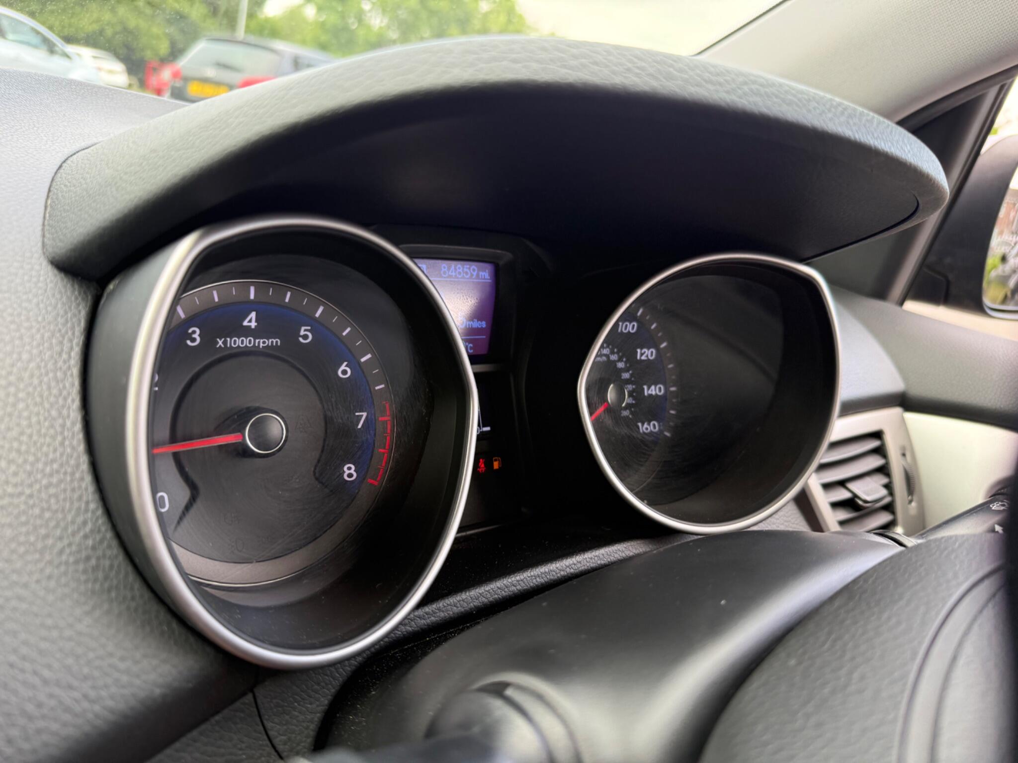 Hyundai i30 - Image 35