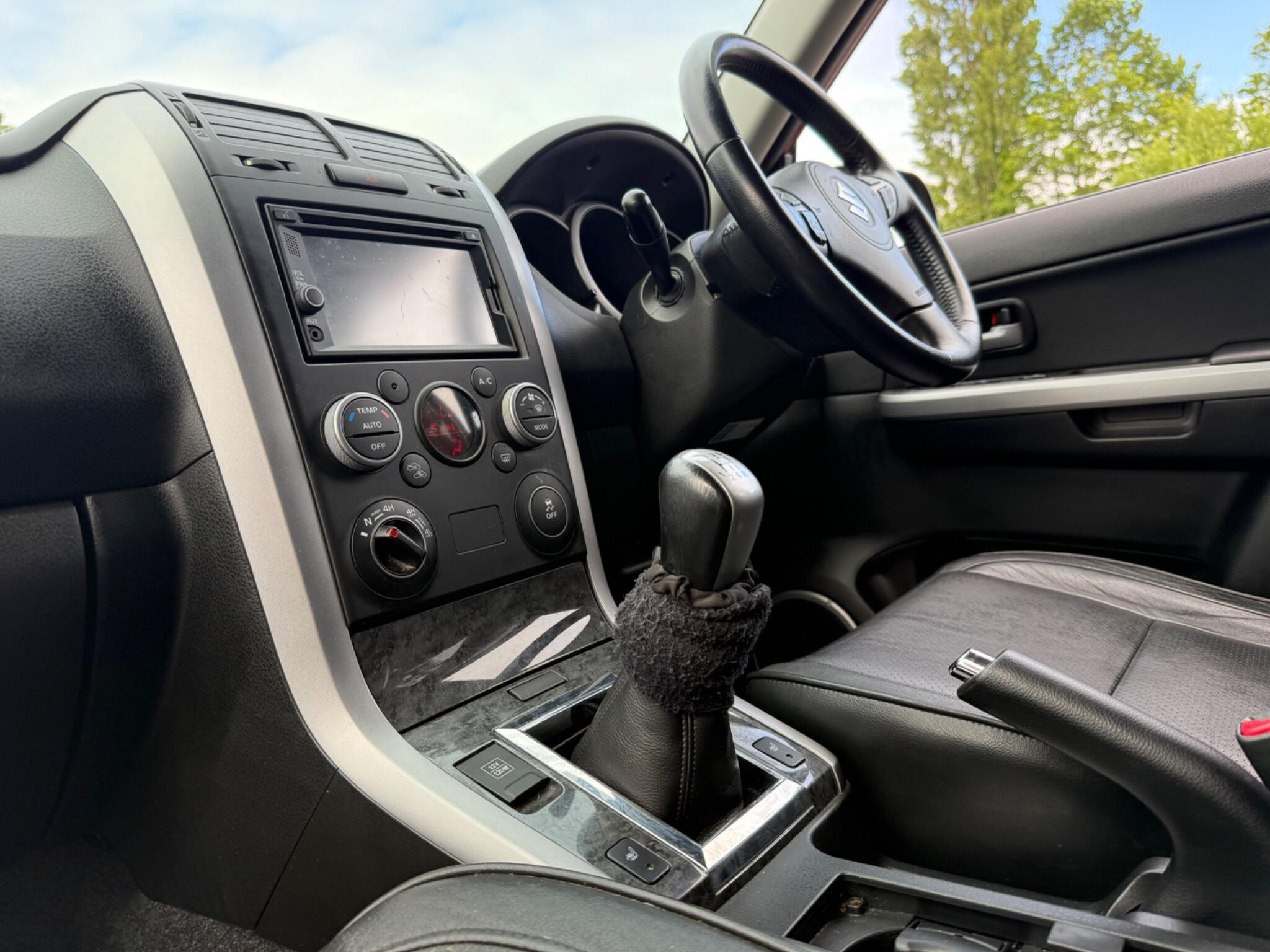 Suzuki Grand Vitara - Image 9