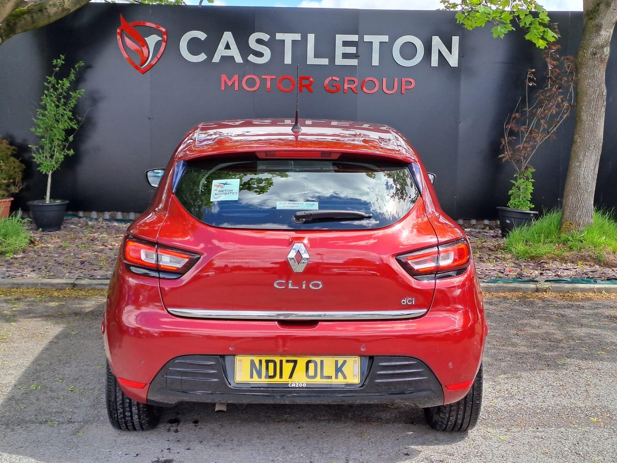 Renault Clio - Image 19