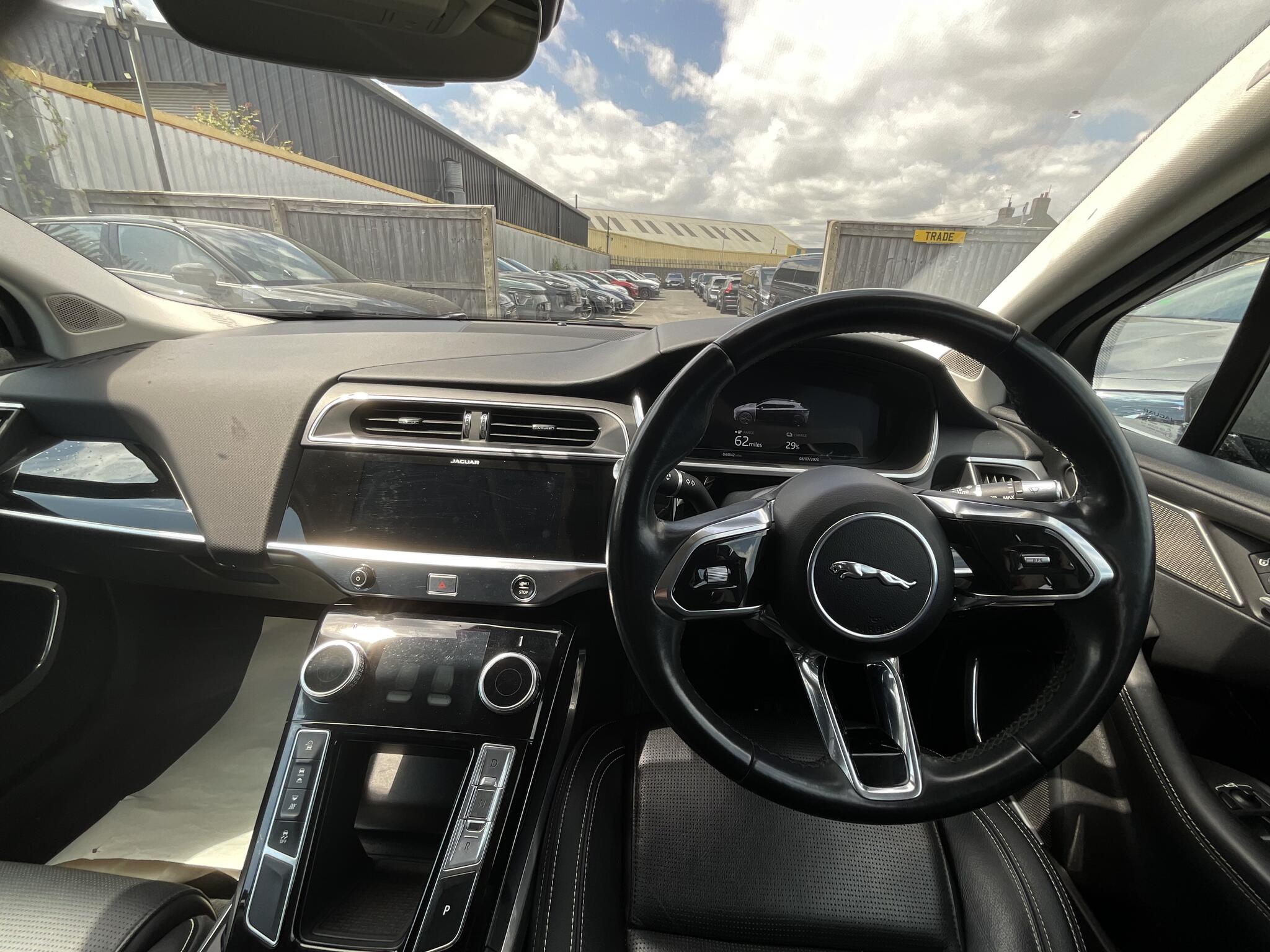 Jaguar I-Pace - Image 6