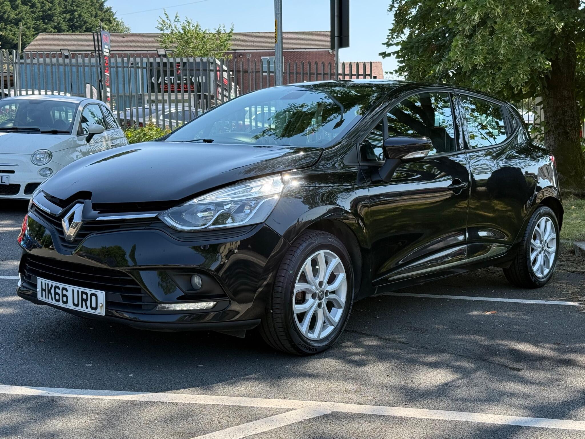 Renault Clio - Image 3
