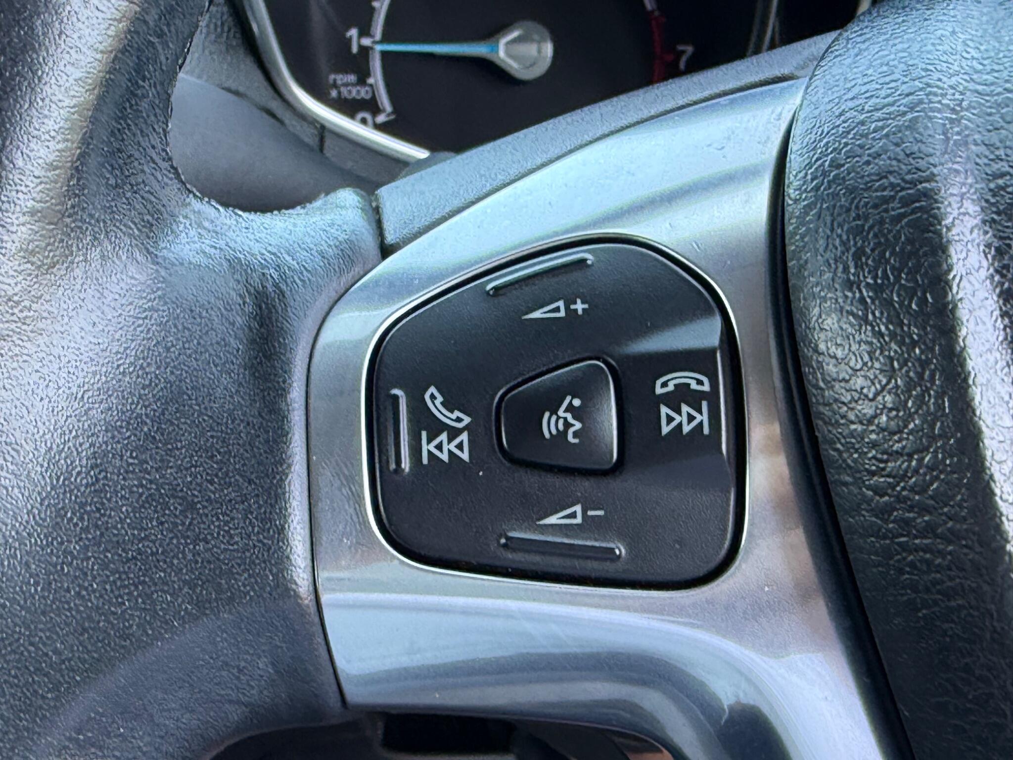 Ford Ecosport - Image 22