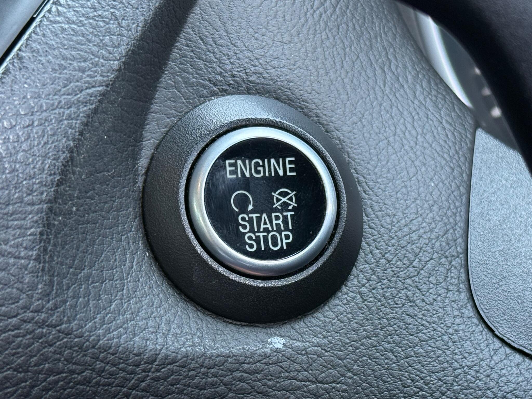 Ford Focus - Image 20