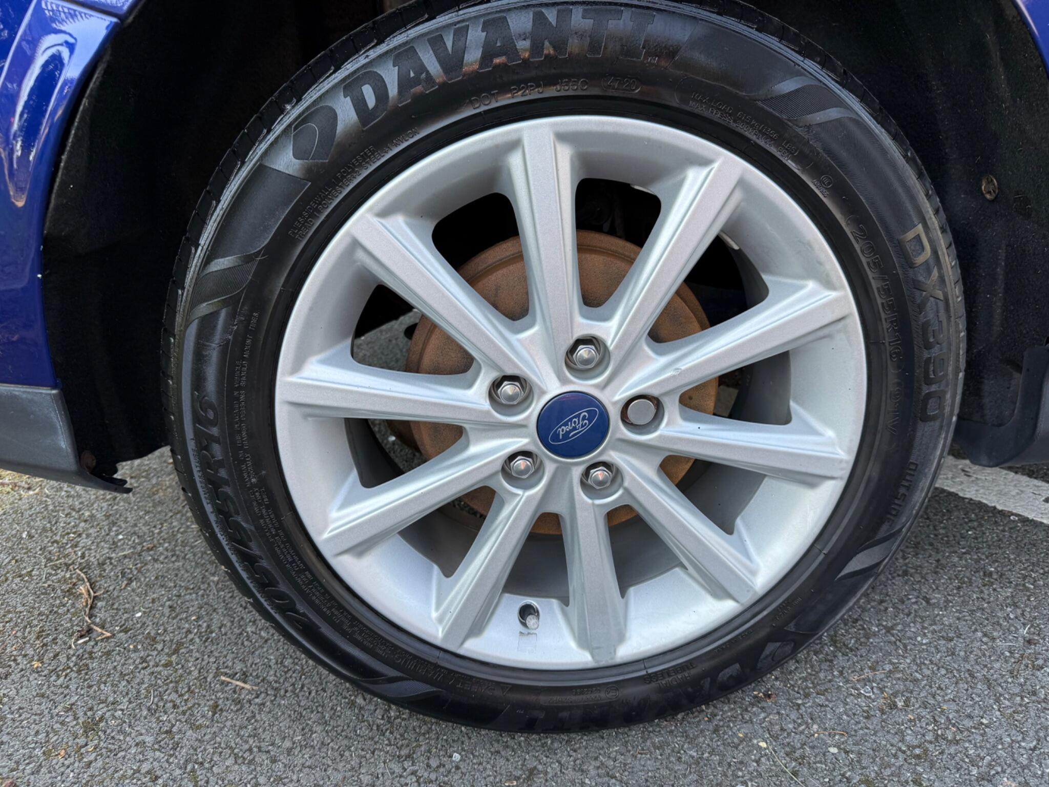 Ford Focus - Image 26