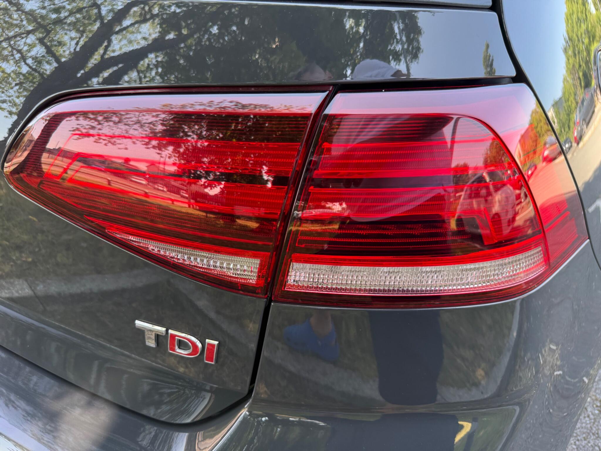 Volkswagen Golf - Image 44