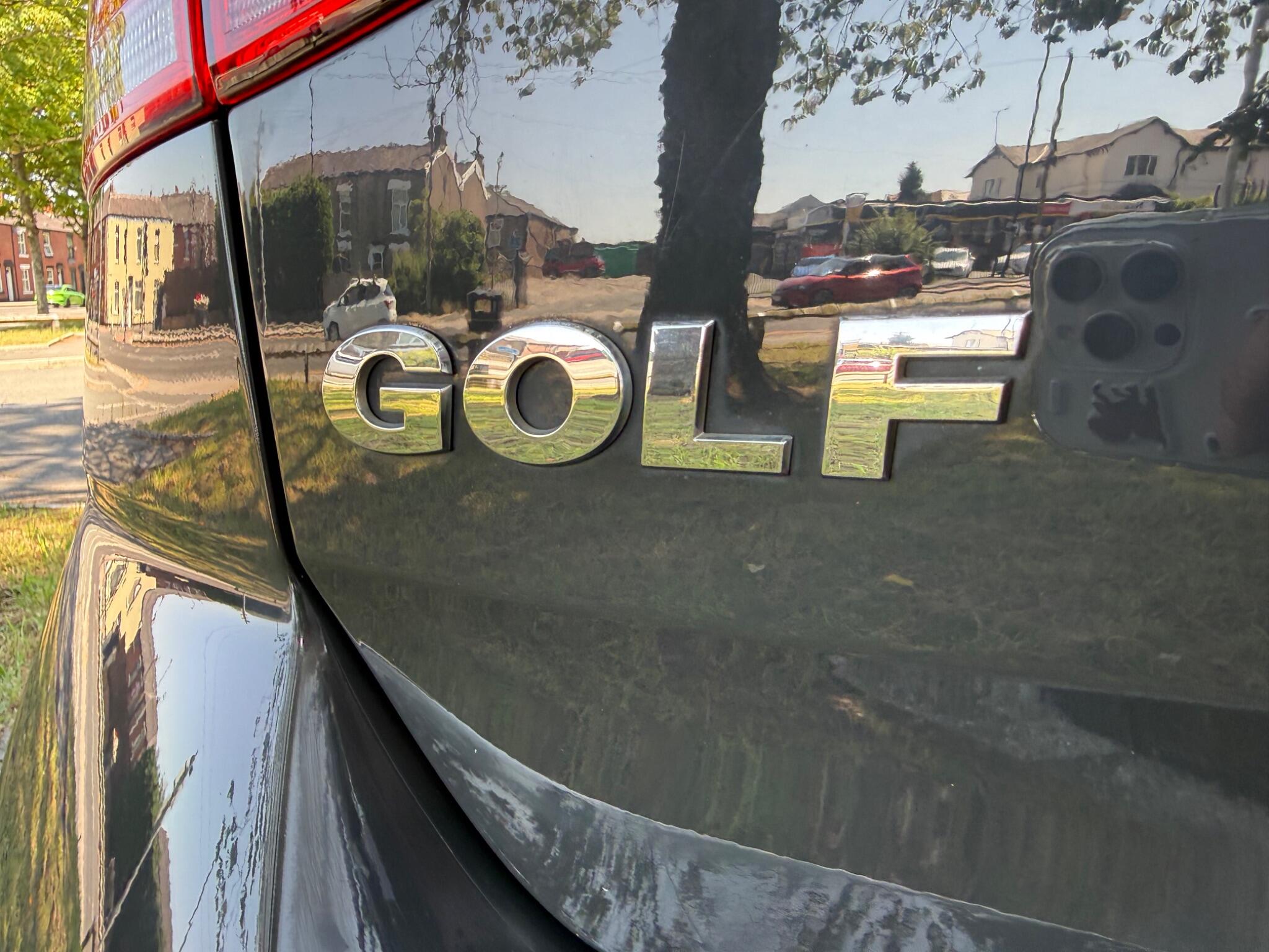 Volkswagen Golf - Image 47