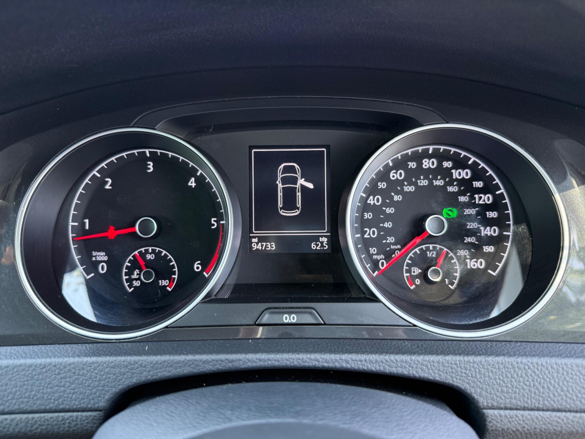 Volkswagen Golf - Image 39