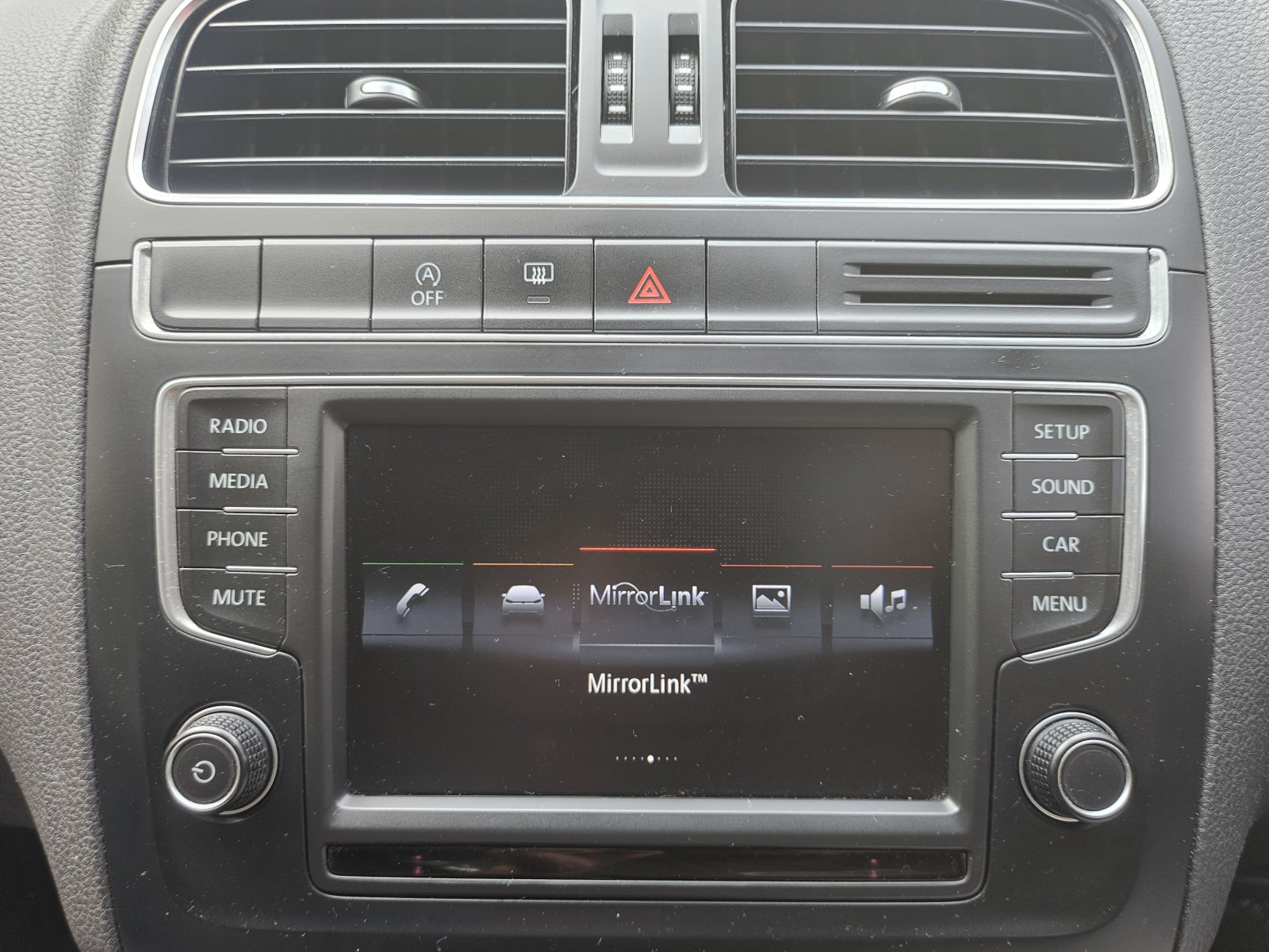 Volkswagen Polo - Image 17