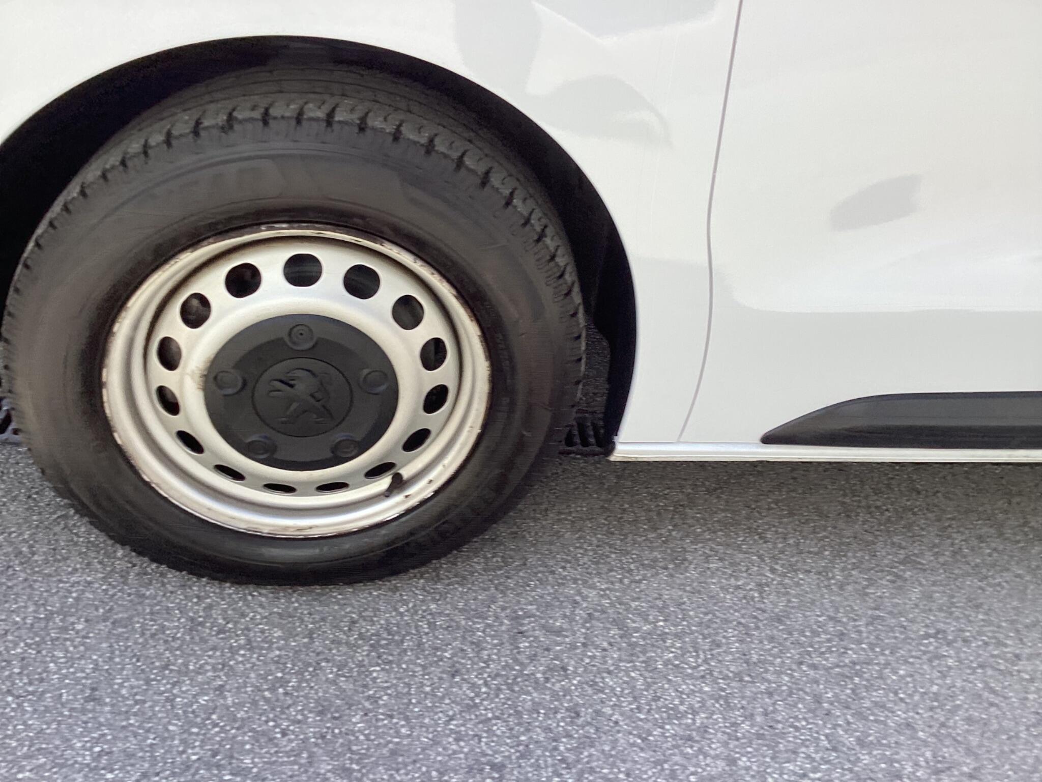 Peugeot Expert - Image 13