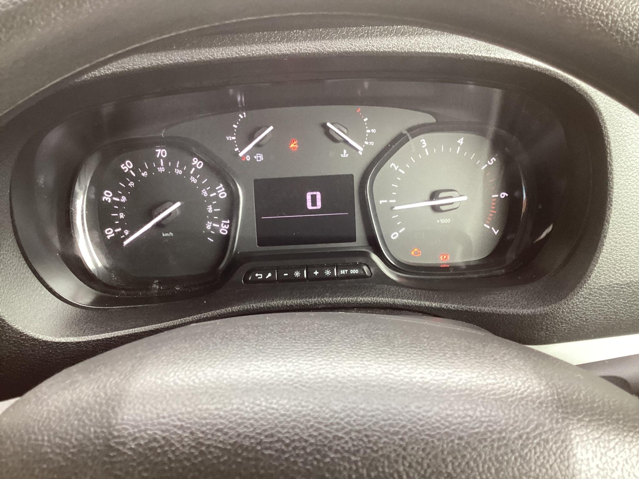 Peugeot Expert - Image 20