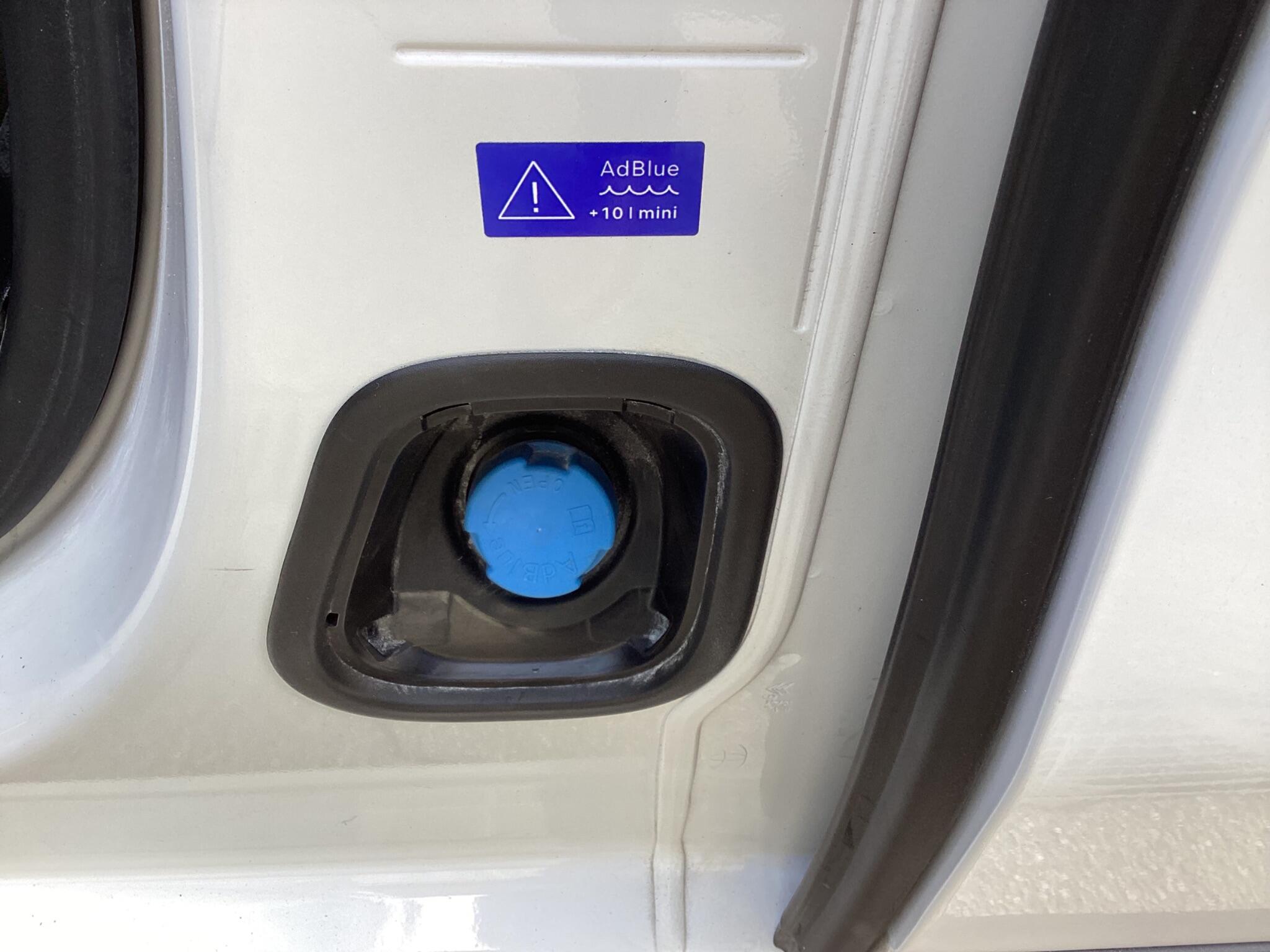 Citroen Dispatch - Image 14