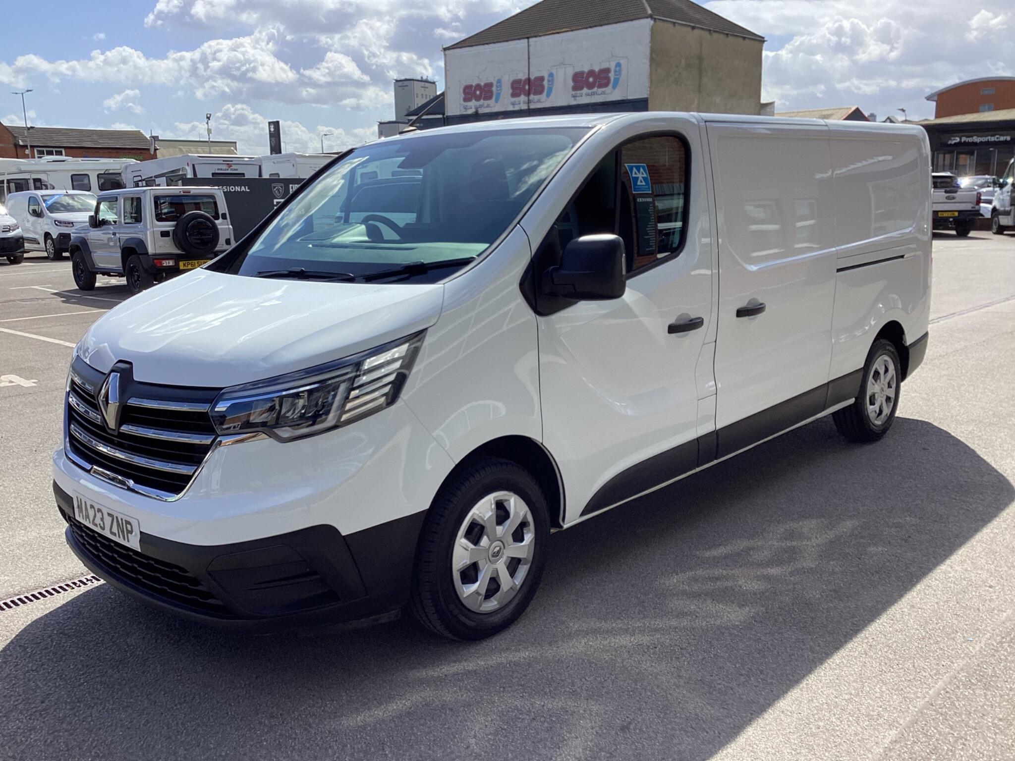 Renault Trafic - Image 3