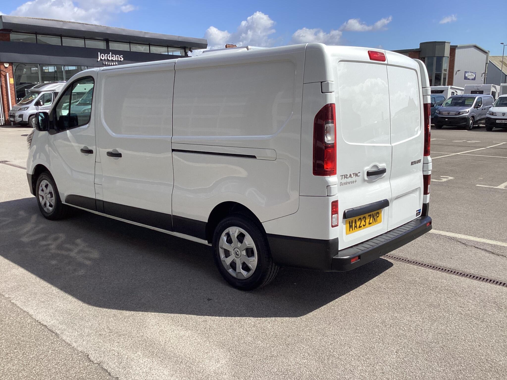 Renault Trafic - Image 5