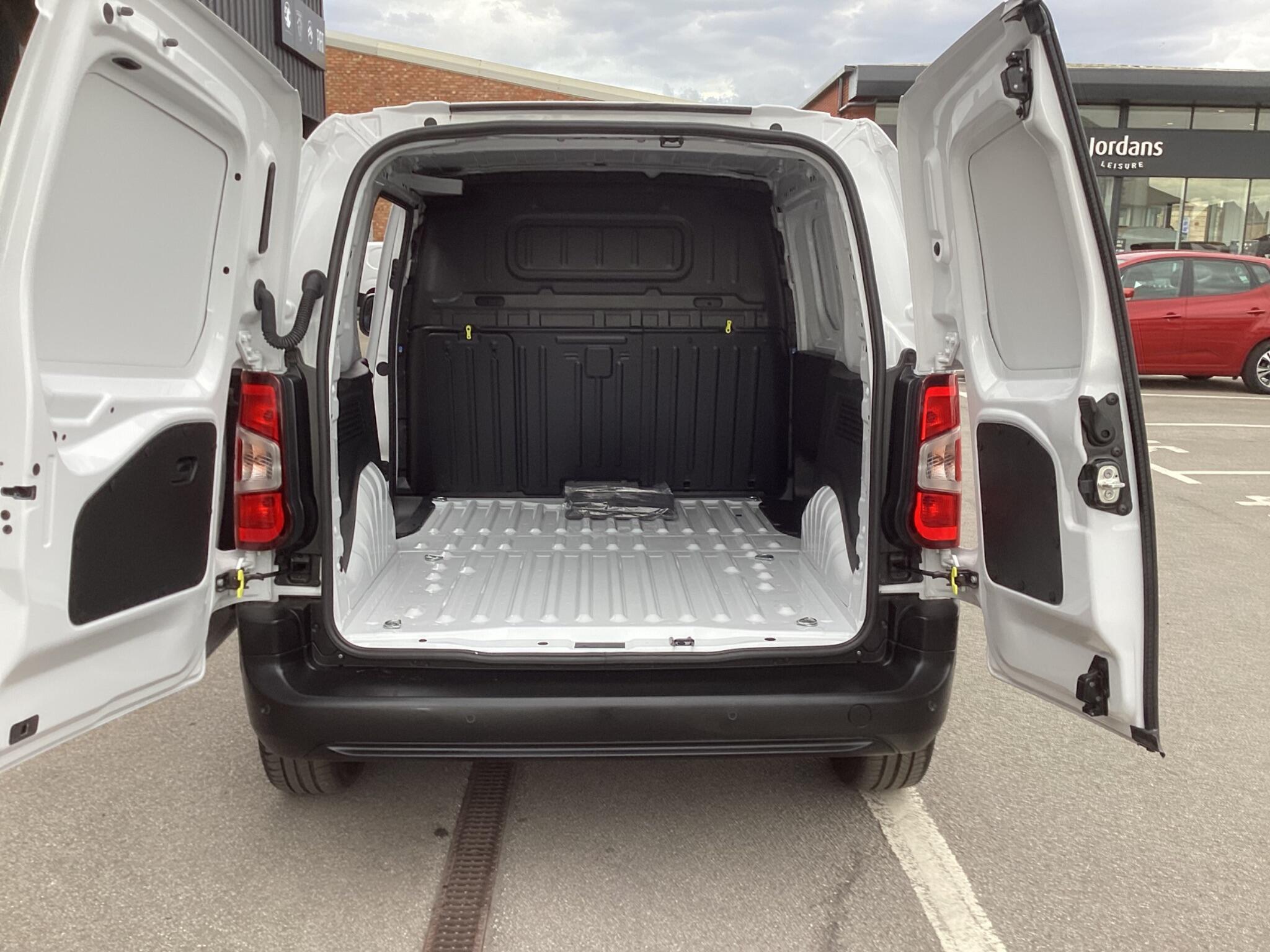 Peugeot Partner - Image 14