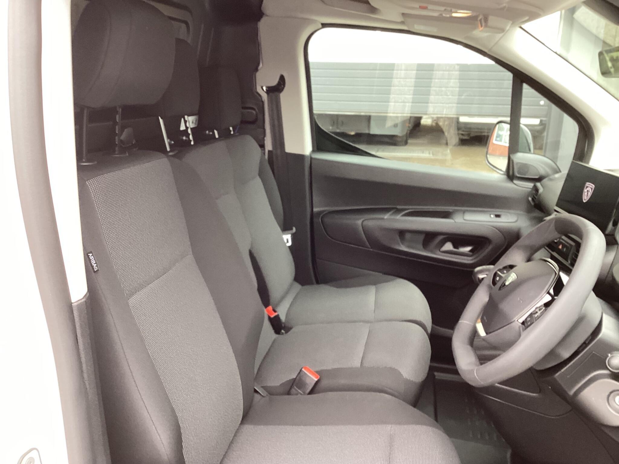 Peugeot Partner - Image 18