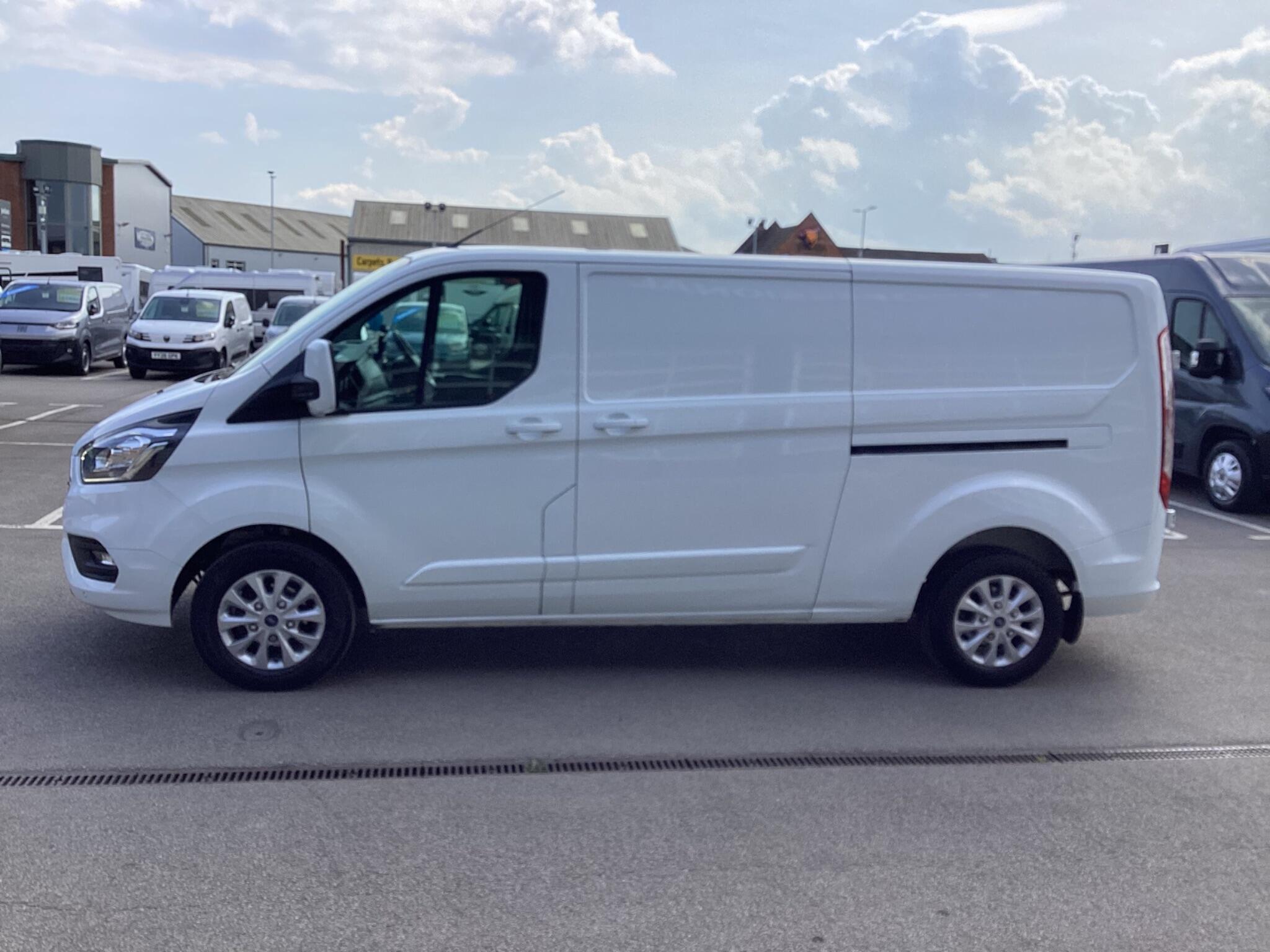 Ford Transit Custom - Image 4