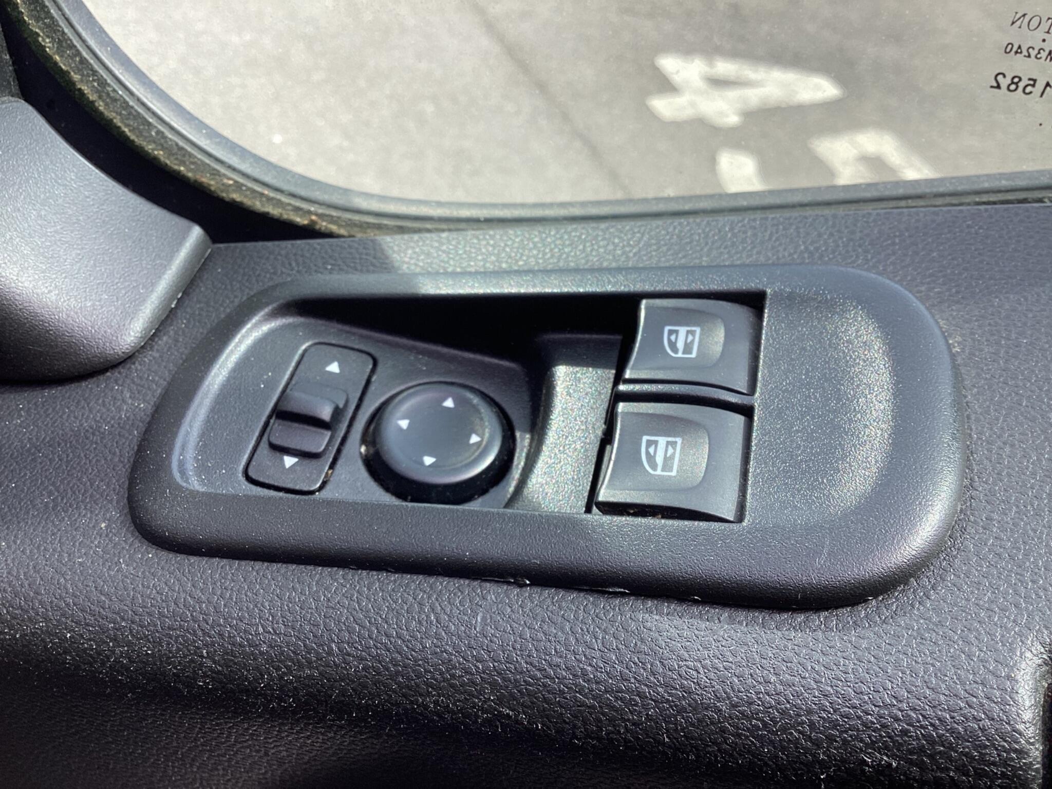 Renault Master - Image 14