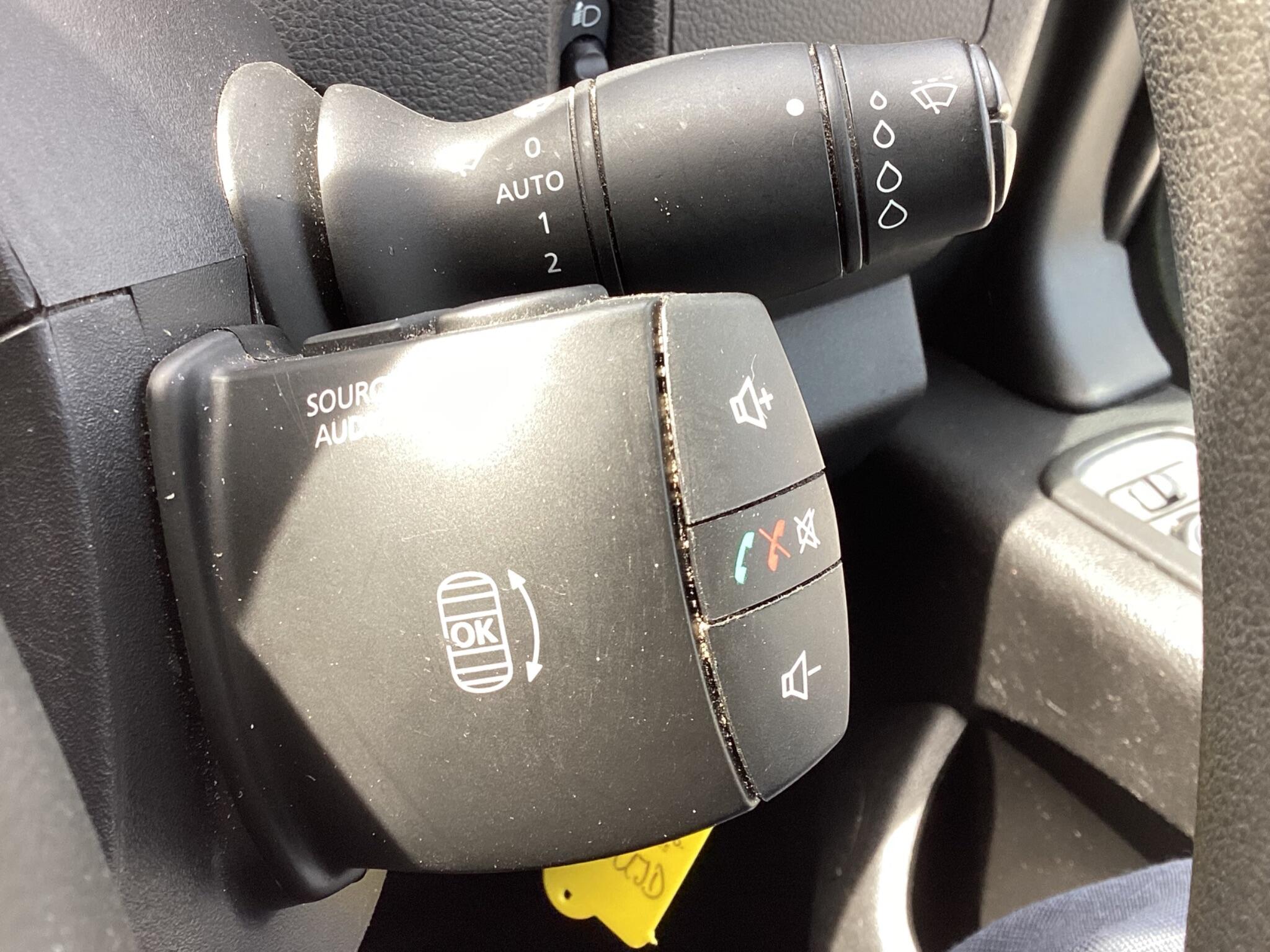 Renault Master - Image 17
