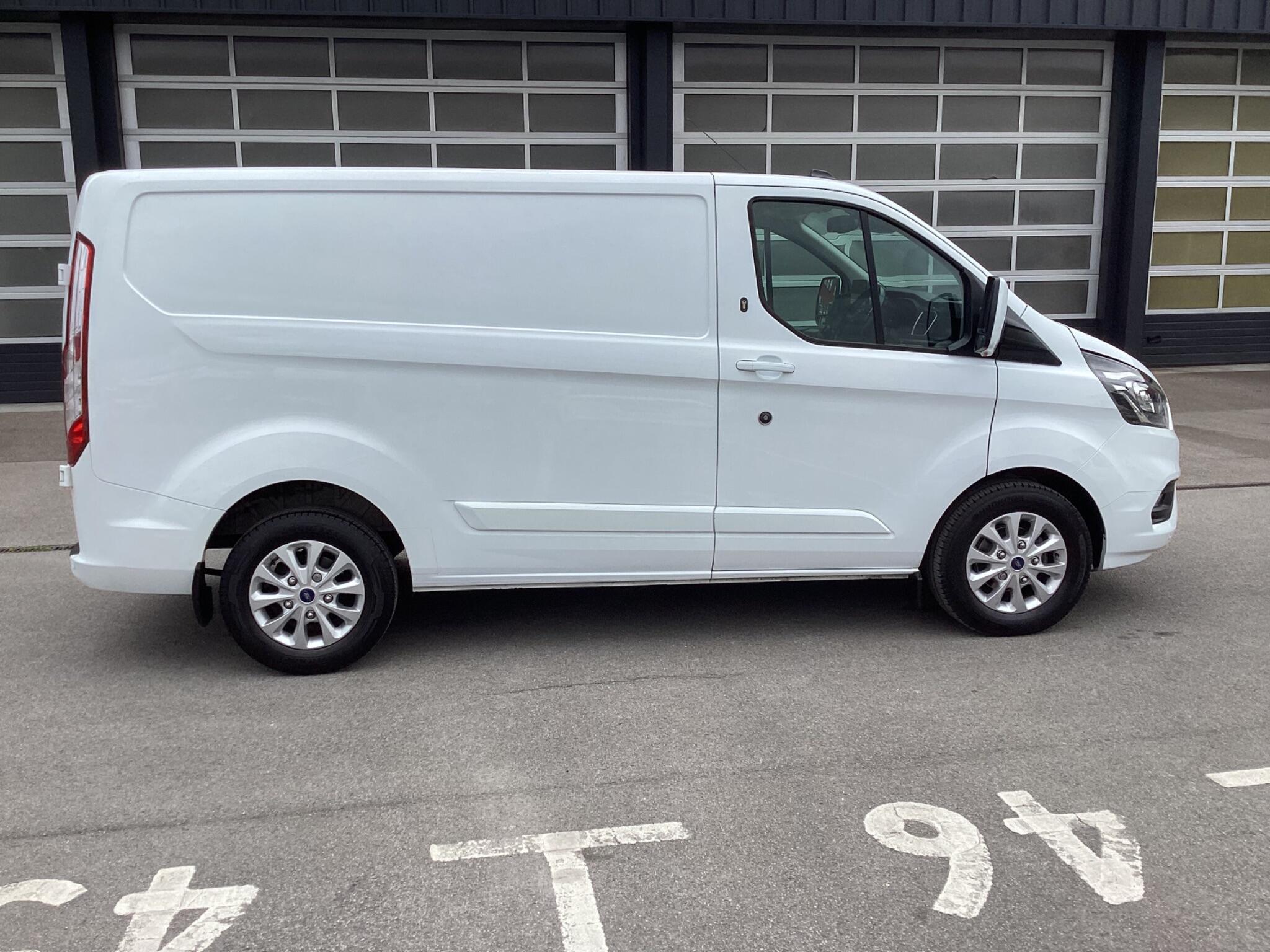 Ford Transit Custom - Image 8