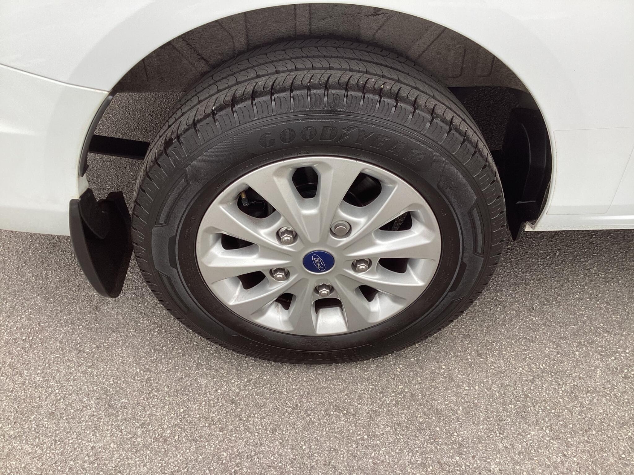 Ford Transit Custom - Image 9