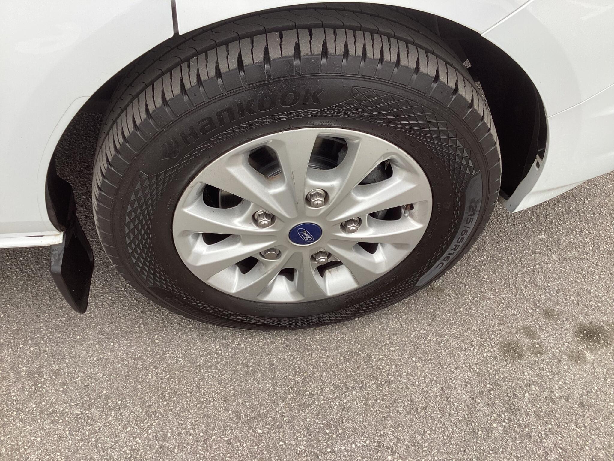 Ford Transit Custom - Image 10