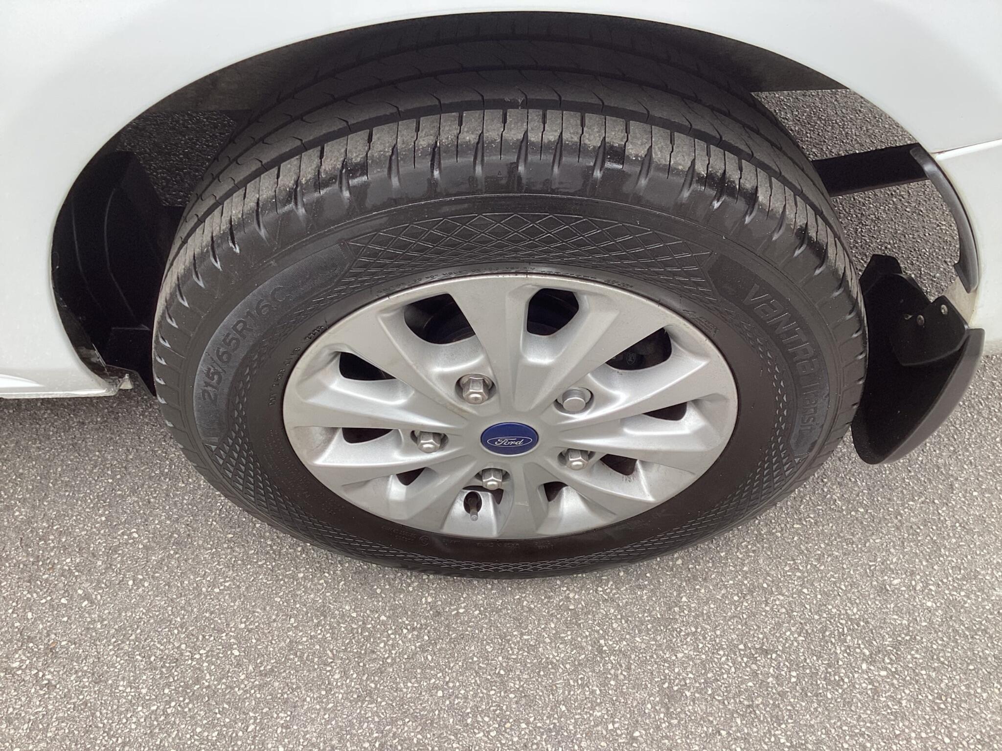 Ford Transit Custom - Image 12