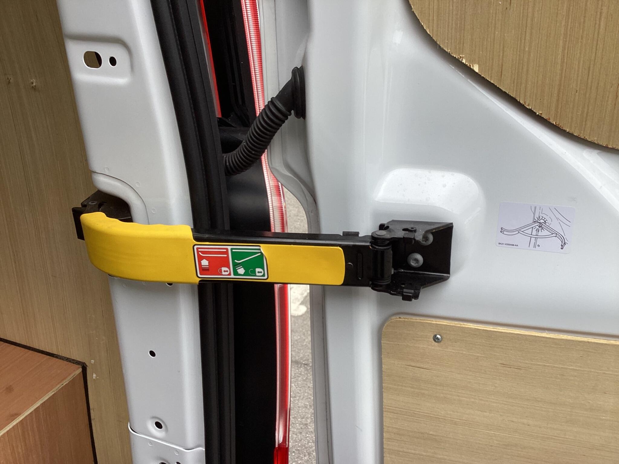 Ford Transit Custom - Image 14