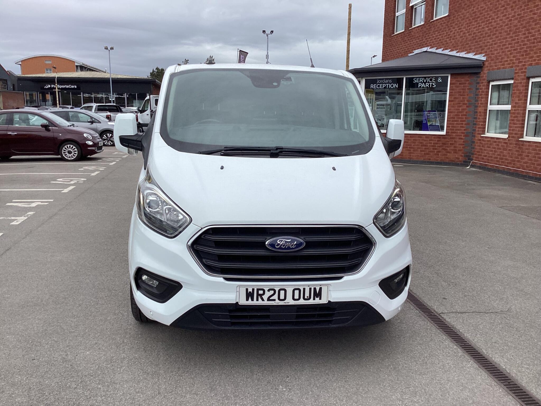 Ford Transit Custom - Image 2