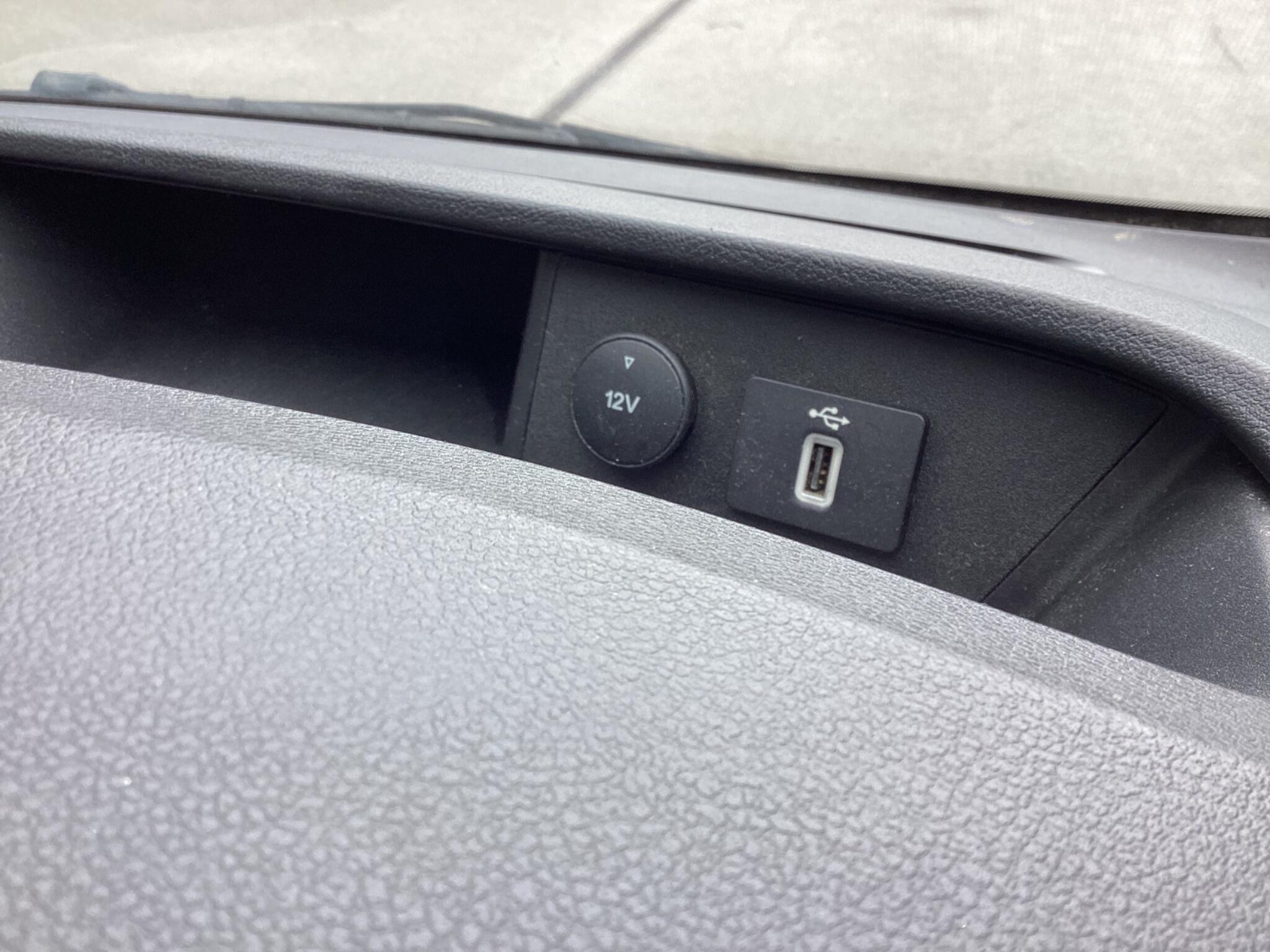 Ford Transit Custom - Image 17