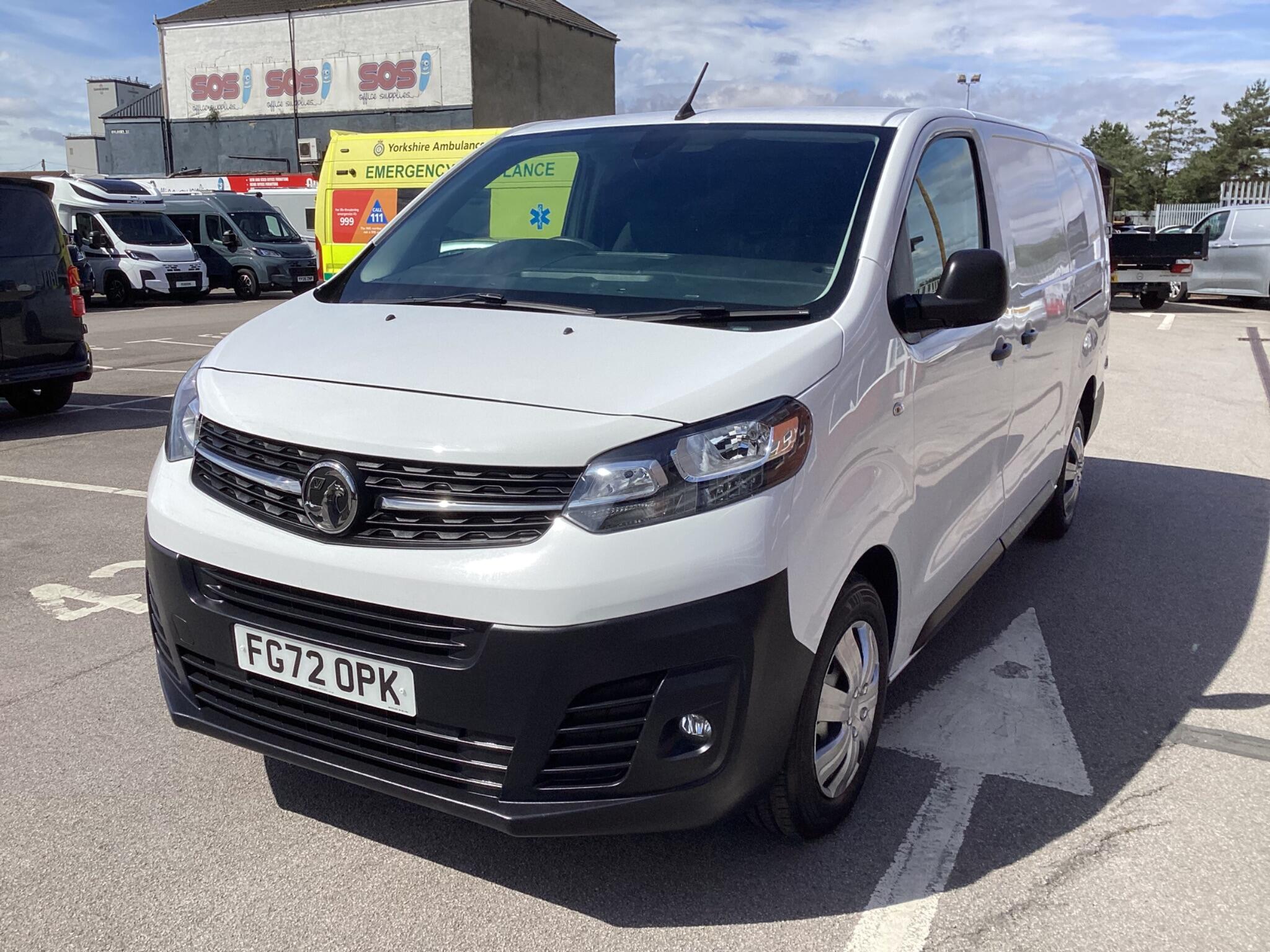 Vauxhall Vivaro - Image 3