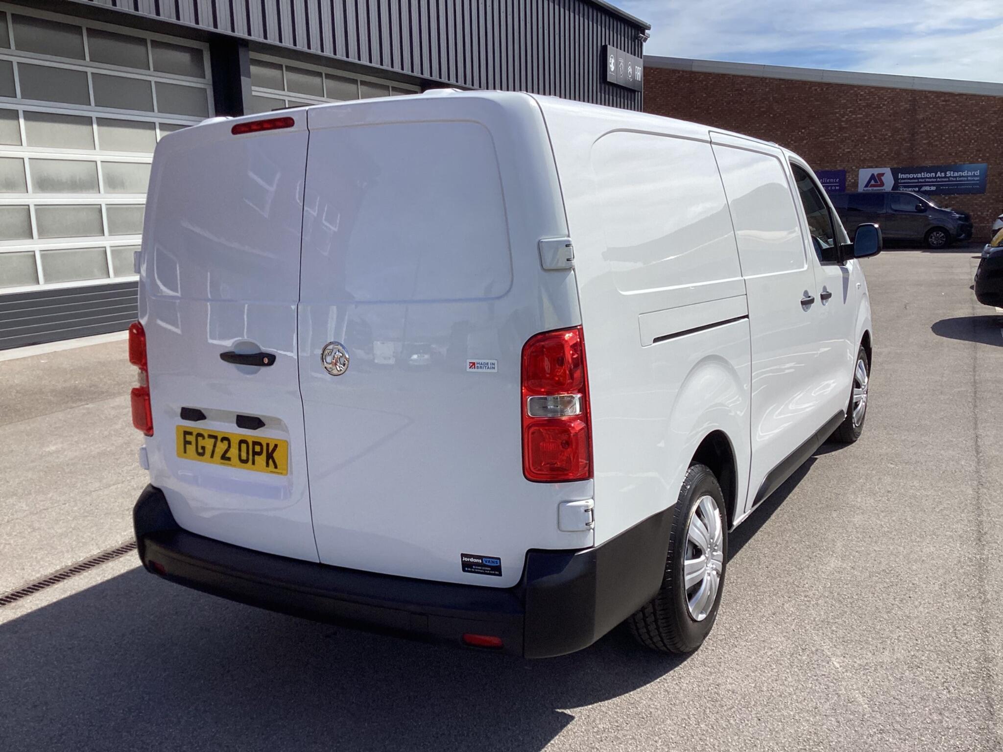 Vauxhall Vivaro - Image 7