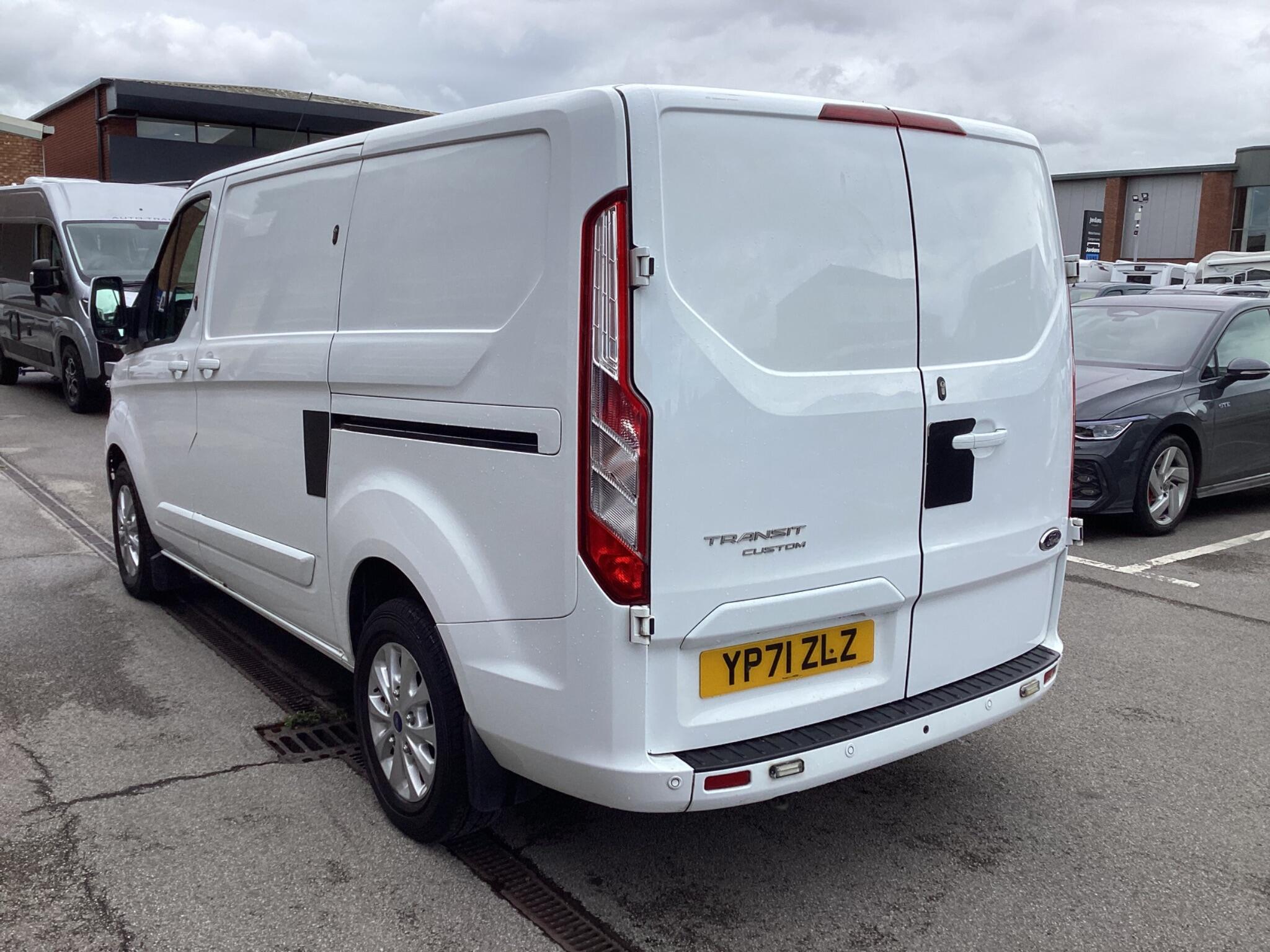 Ford Transit Custom - Image 5