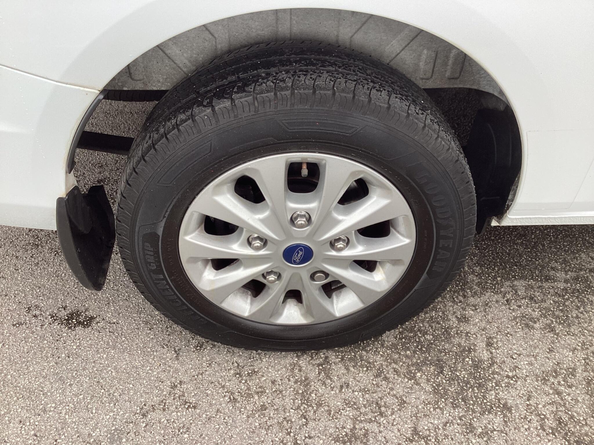 Ford Transit Custom - Image 9
