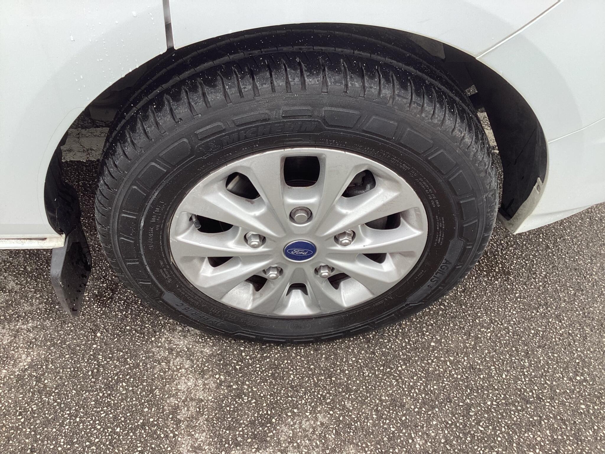 Ford Transit Custom - Image 10
